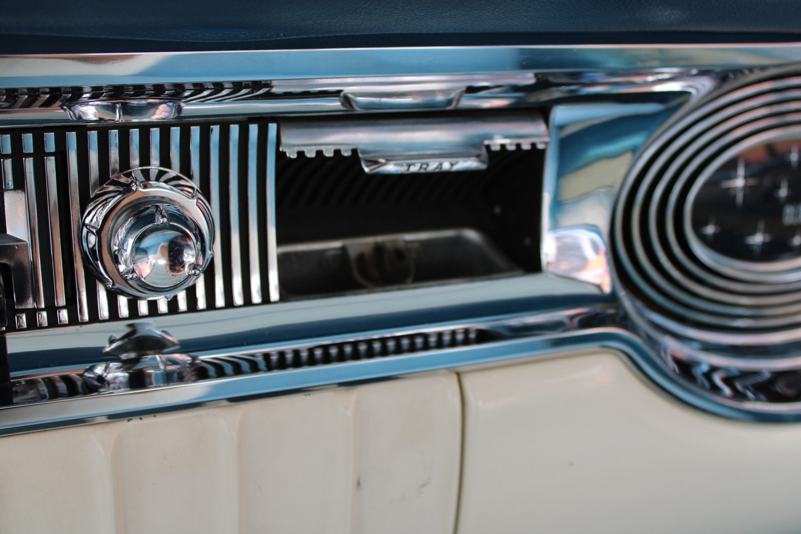 1956 Oldsmobile 88 4dr Hardtop