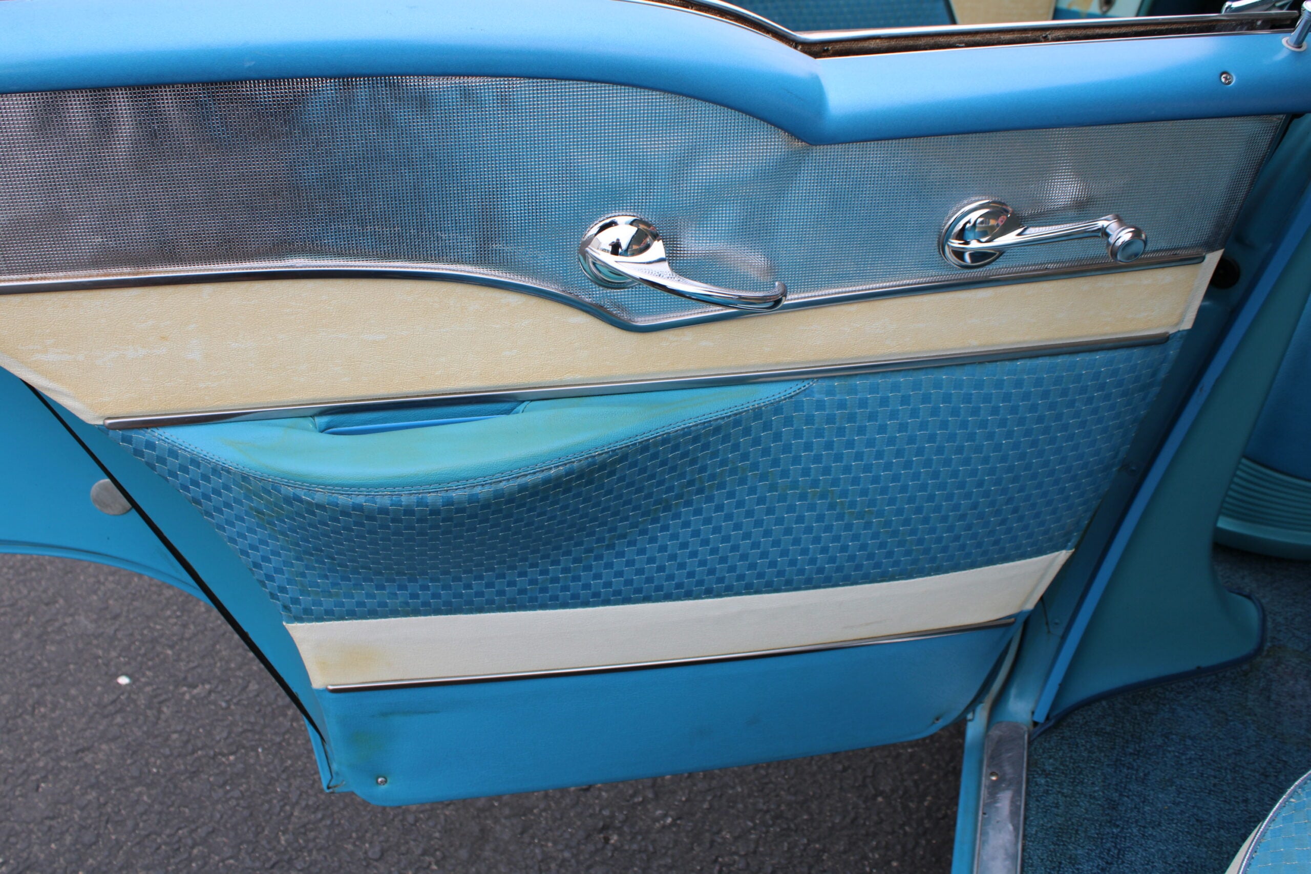 1956 Oldsmobile 88 4dr Hardtop