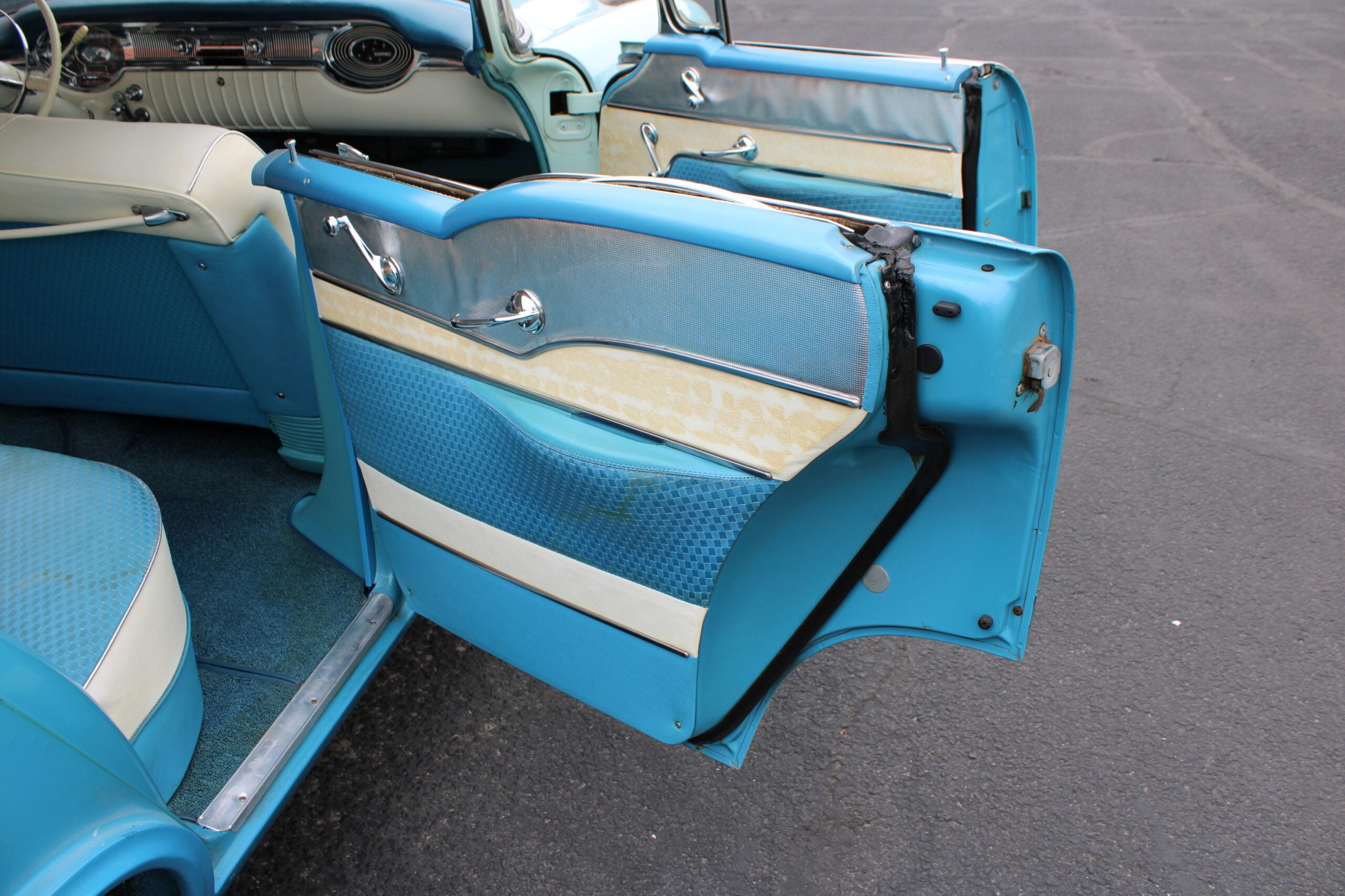 1956 Oldsmobile 88 4dr Hardtop