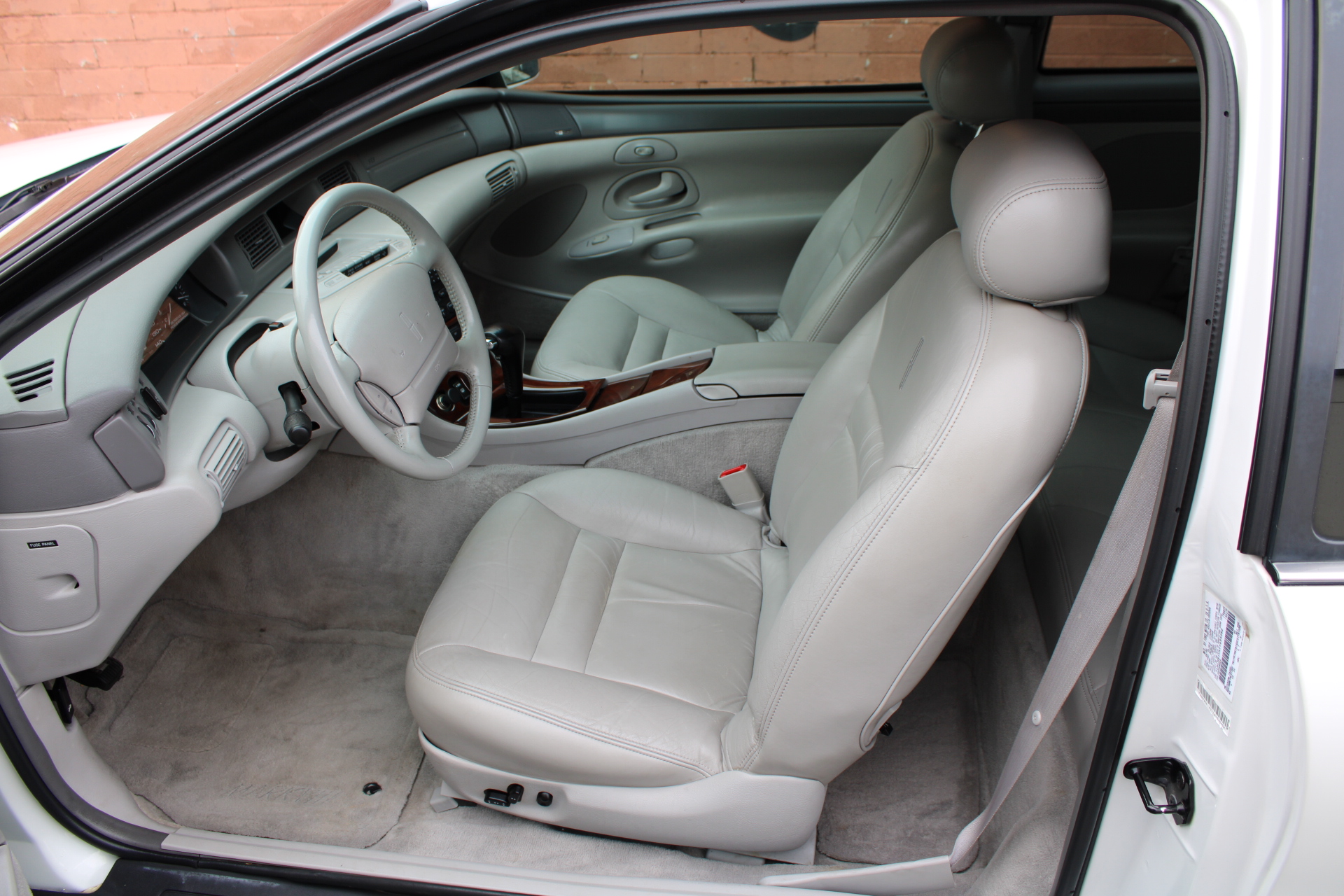 1996 Lincoln Mark VIII