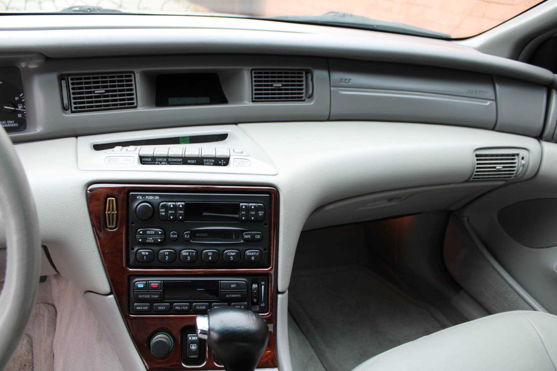 1996 Lincoln Mark VIII