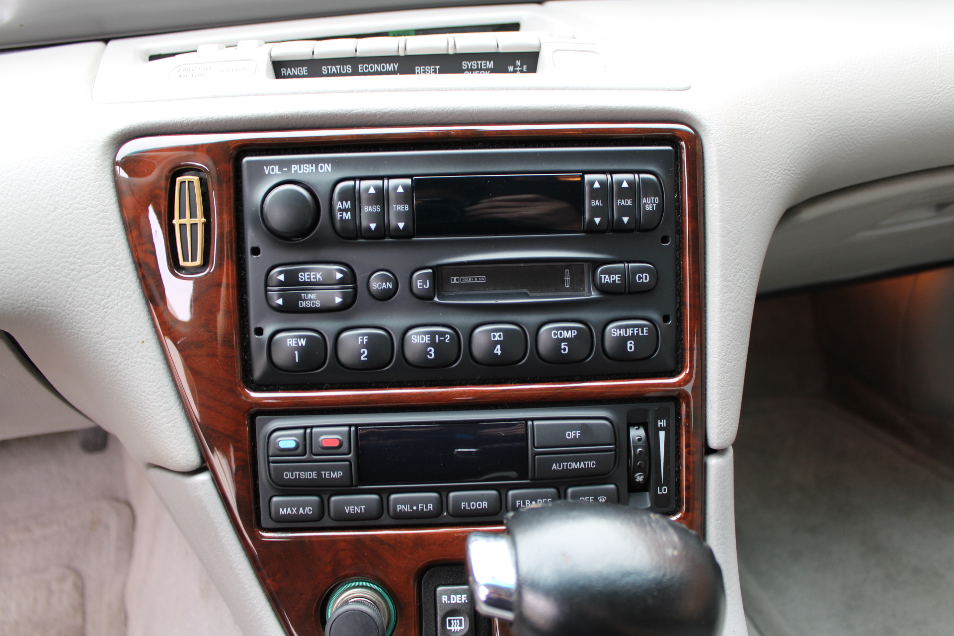 1996 Lincoln Mark VIII
