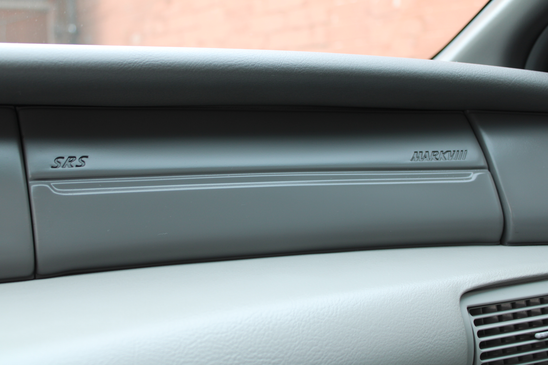 1996 Lincoln Mark VIII