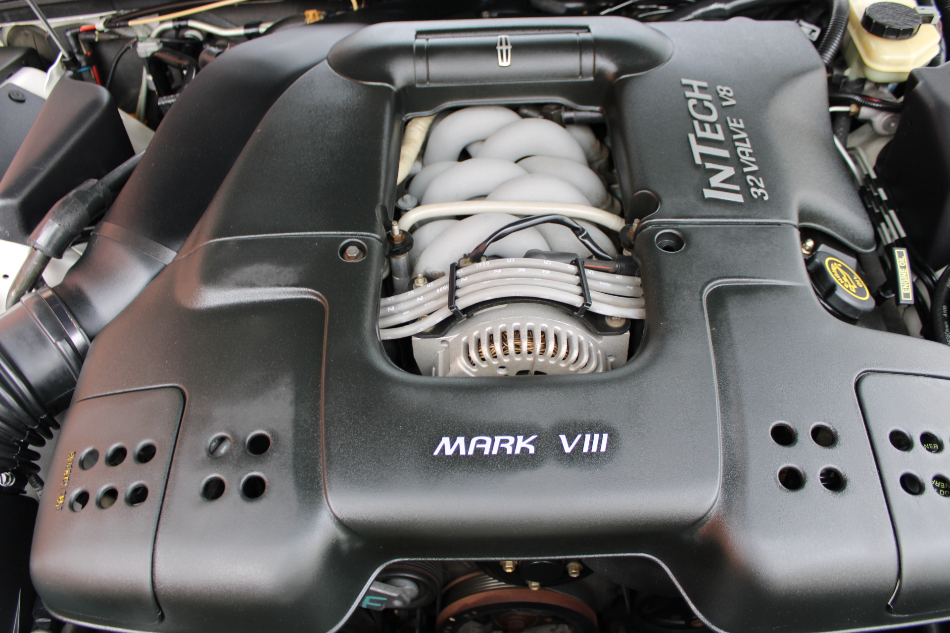 1996 Lincoln Mark VIII