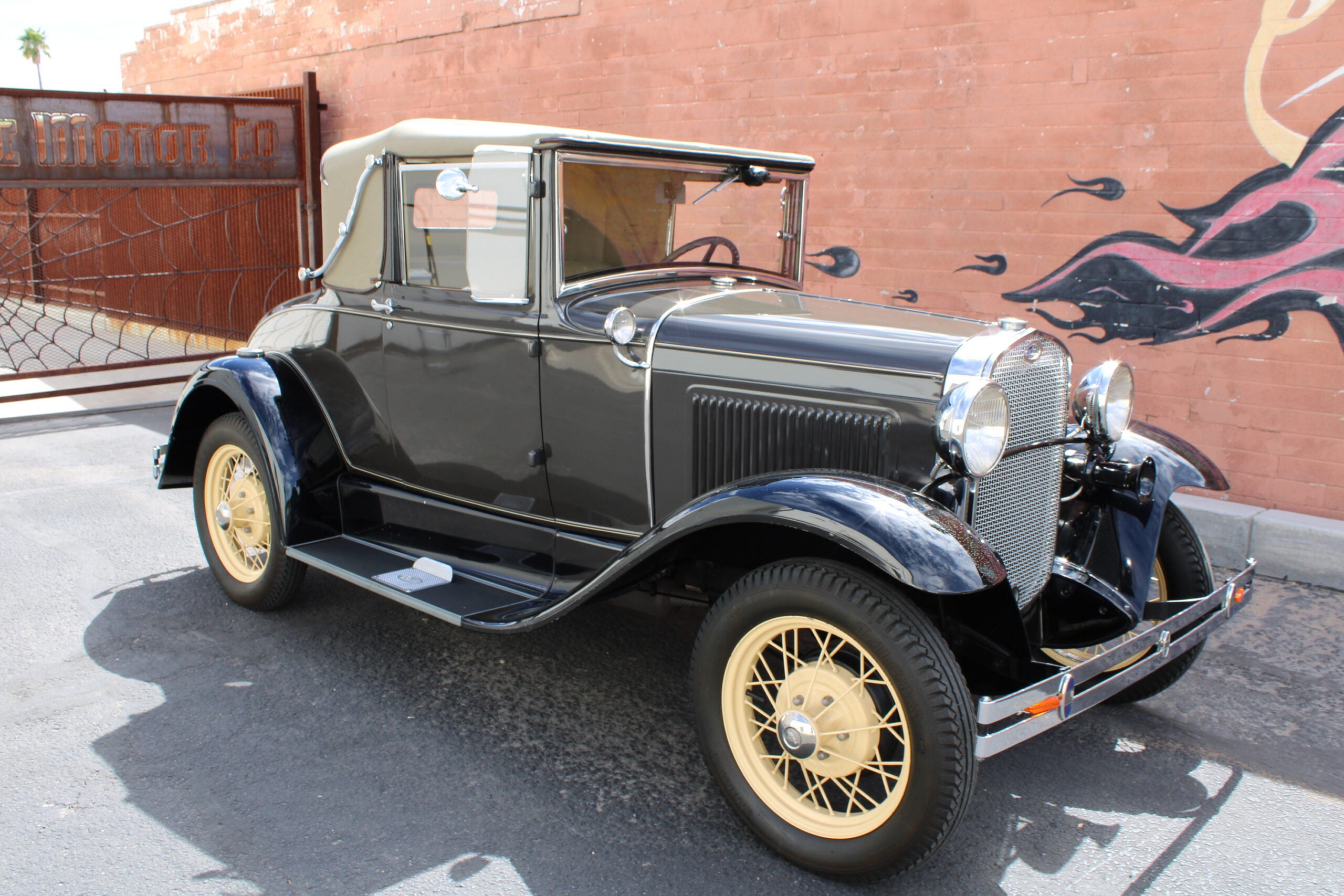 1930 Ford Model A Cabriolet