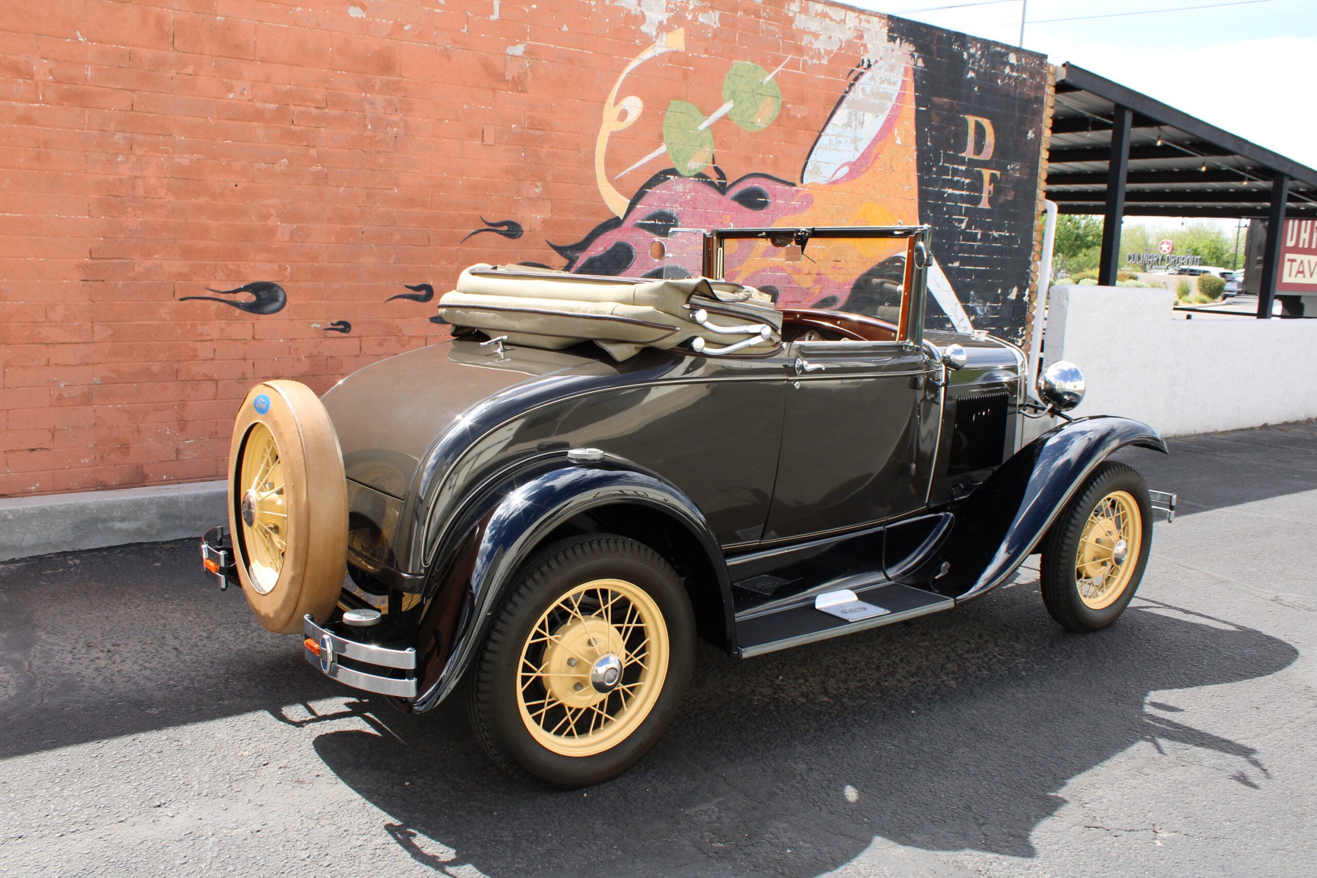 1930 Ford Model A Cabriolet