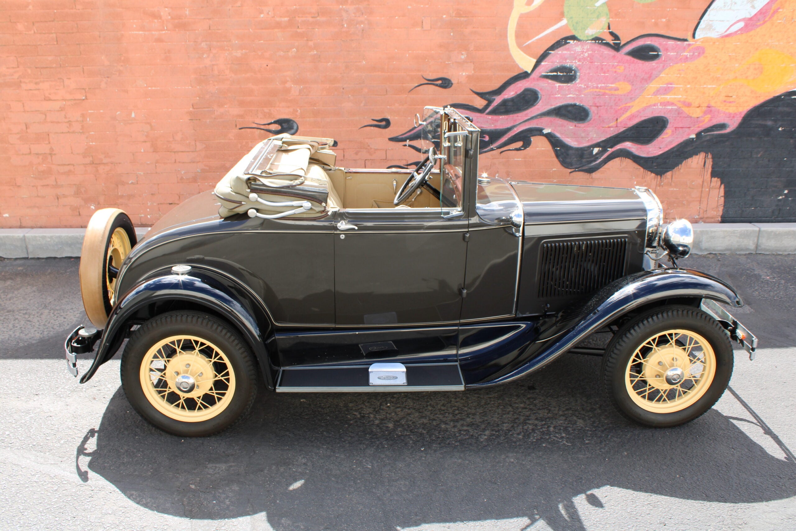 1930 Ford Model A Cabriolet