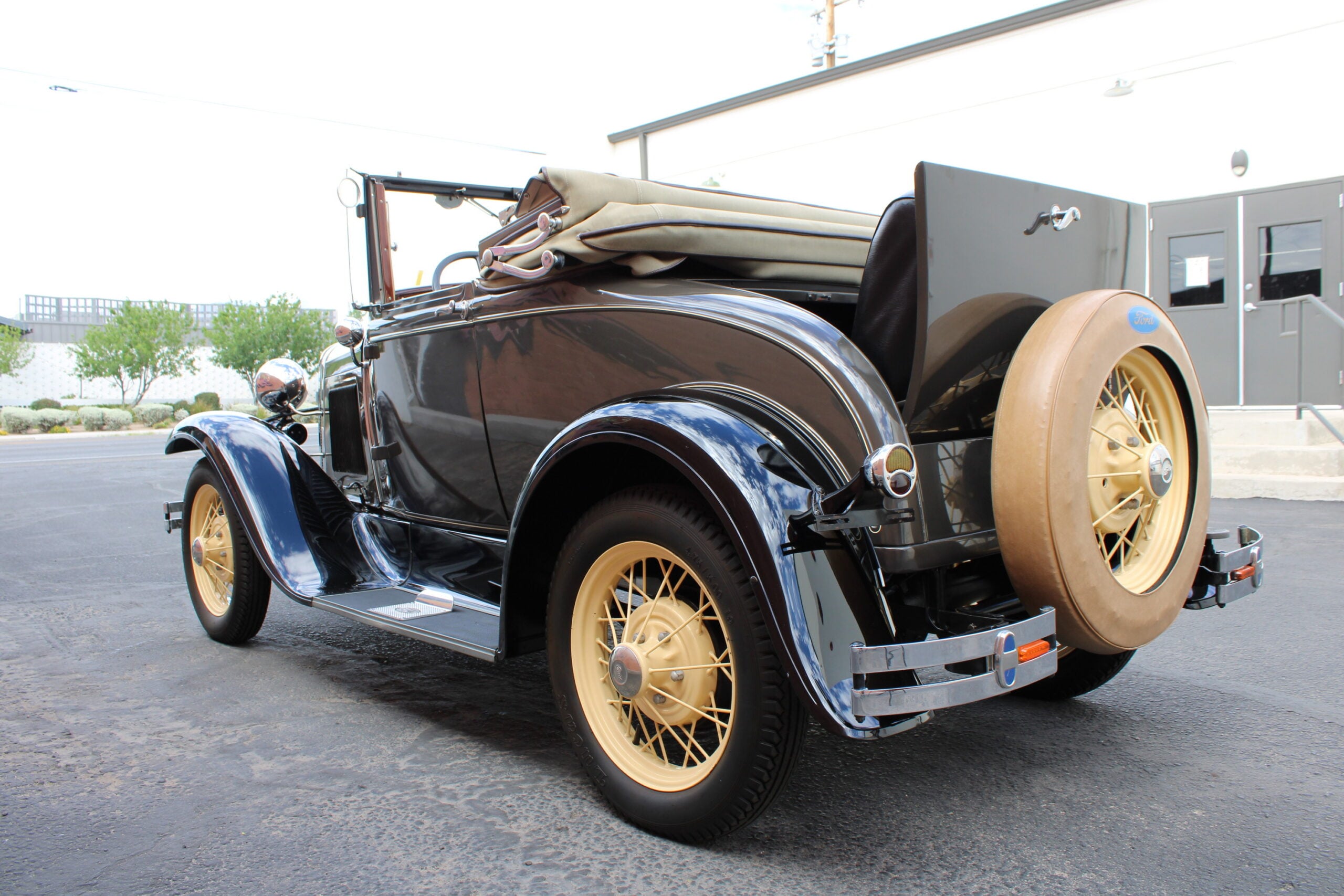 1930 Ford Model A Cabriolet