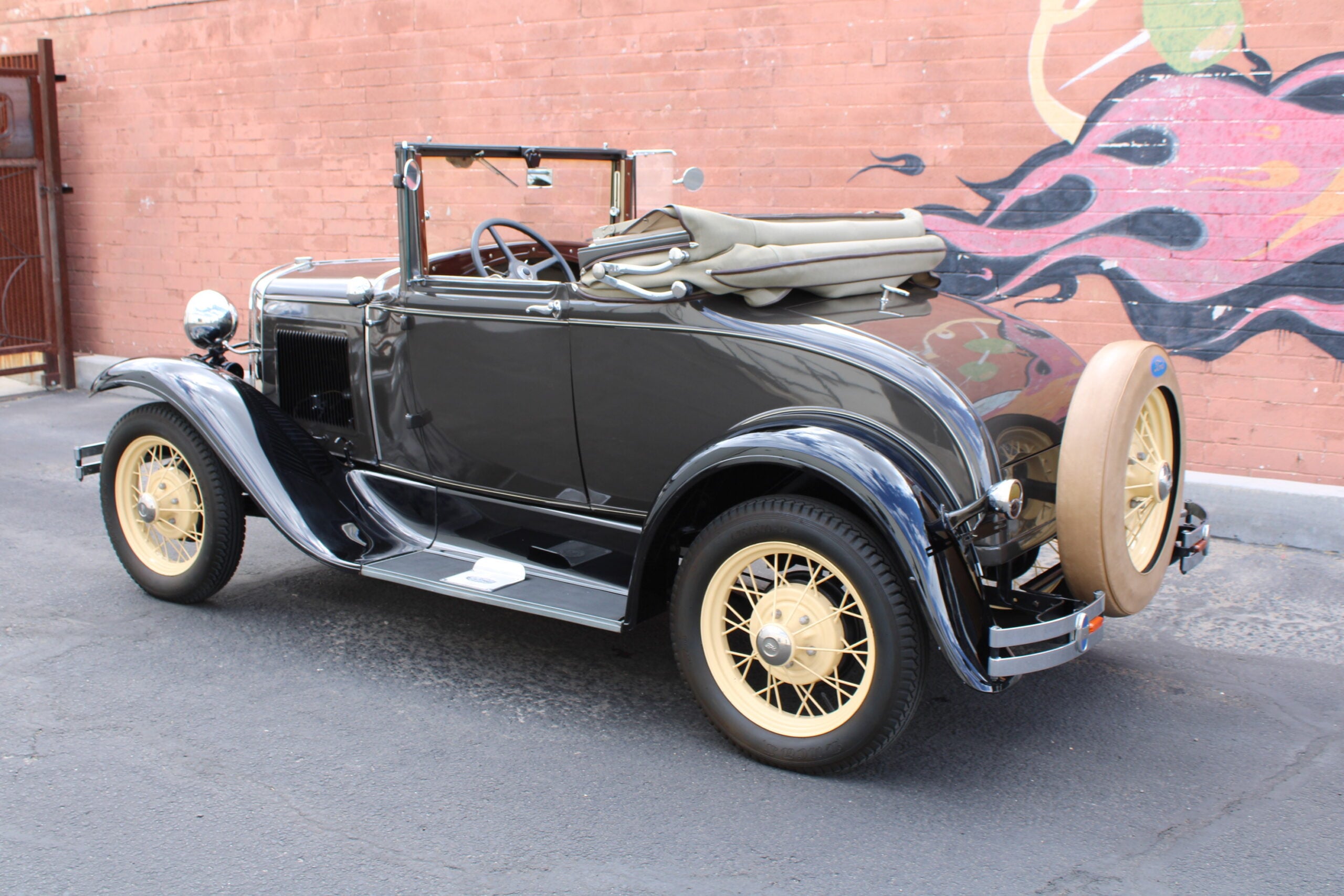 1930 Ford Model A Cabriolet