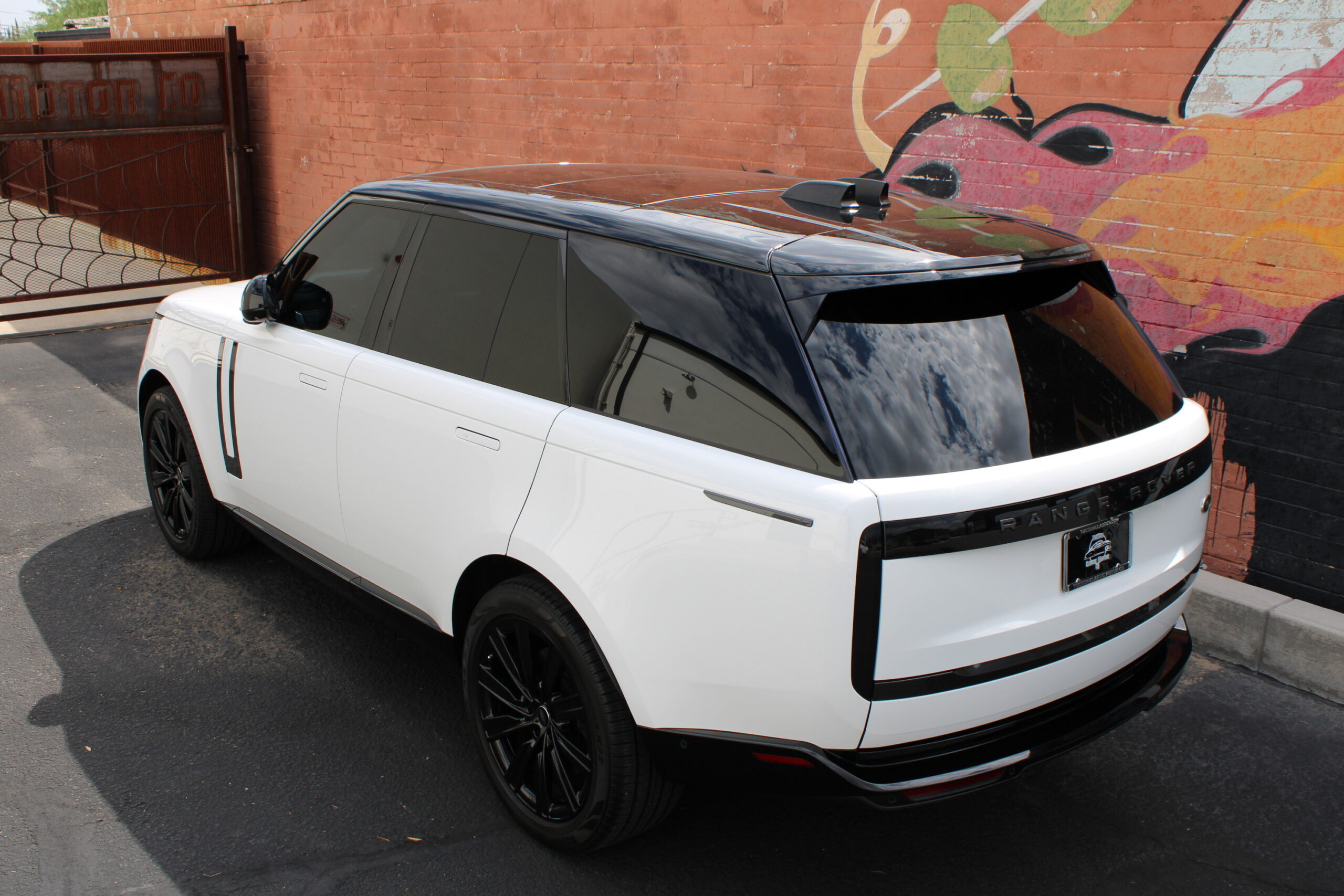 2023 Land Rover Range Rover P530 SE