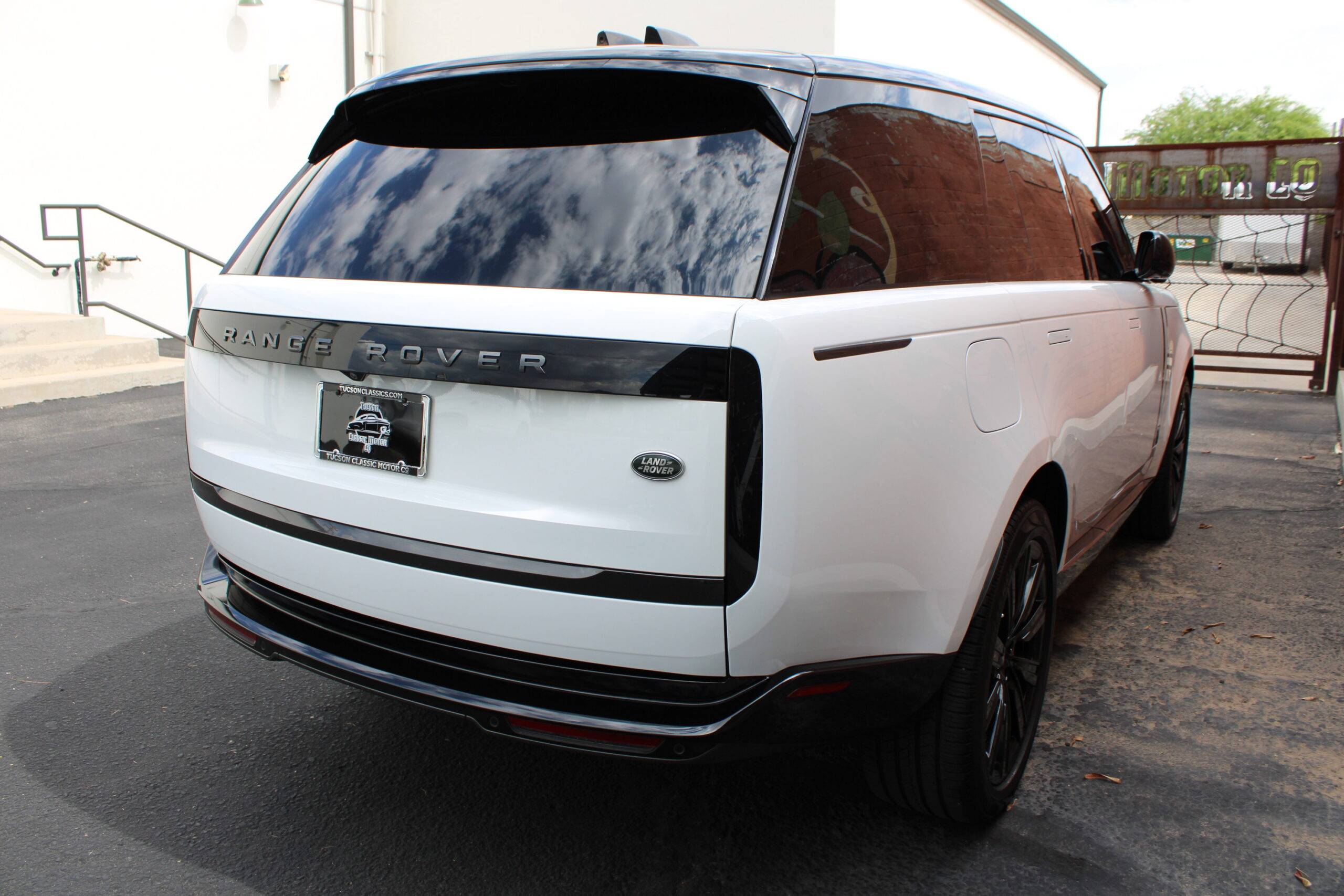 2023 Land Rover Range Rover P530 SE