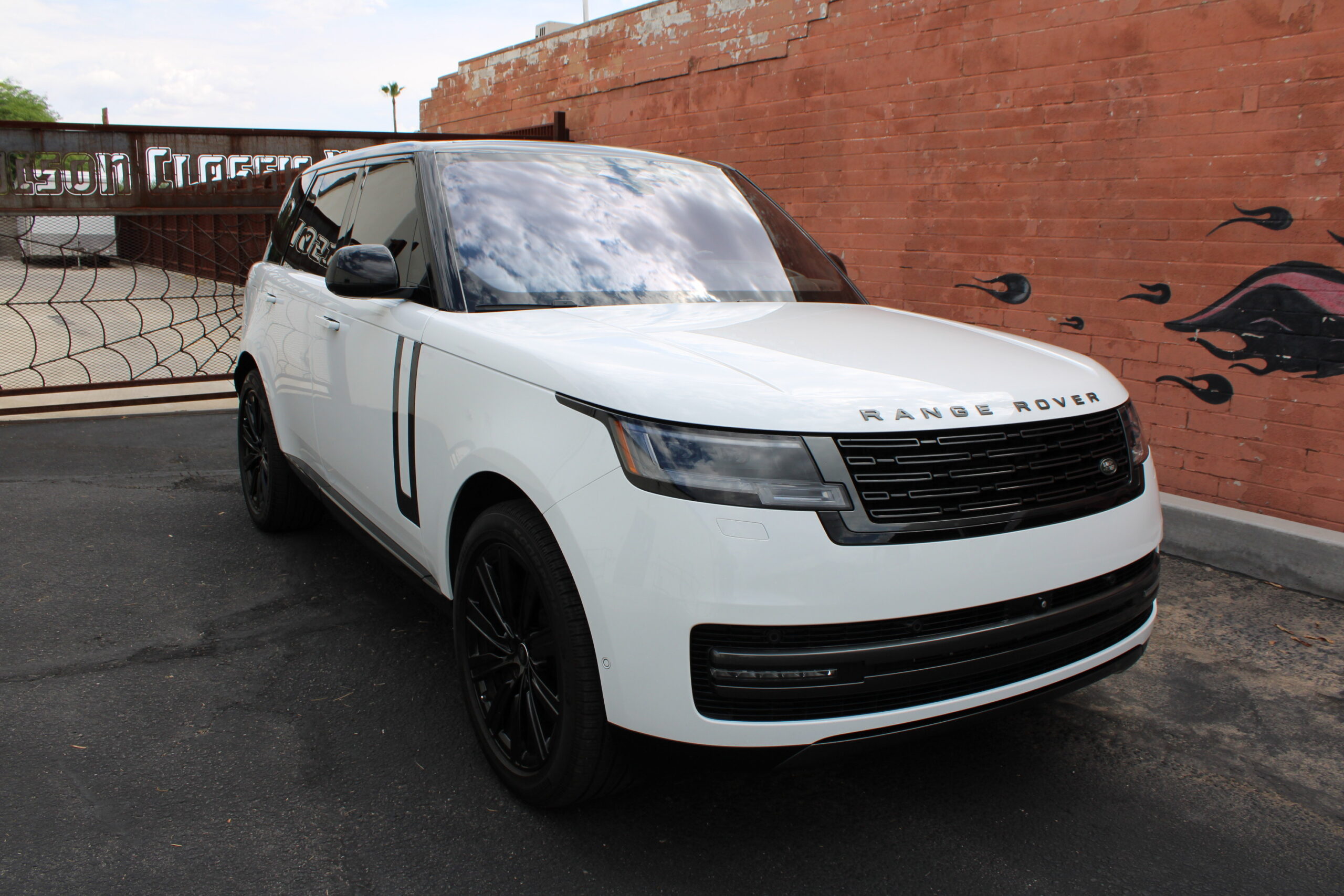 2023 Land Rover Range Rover P530 SE