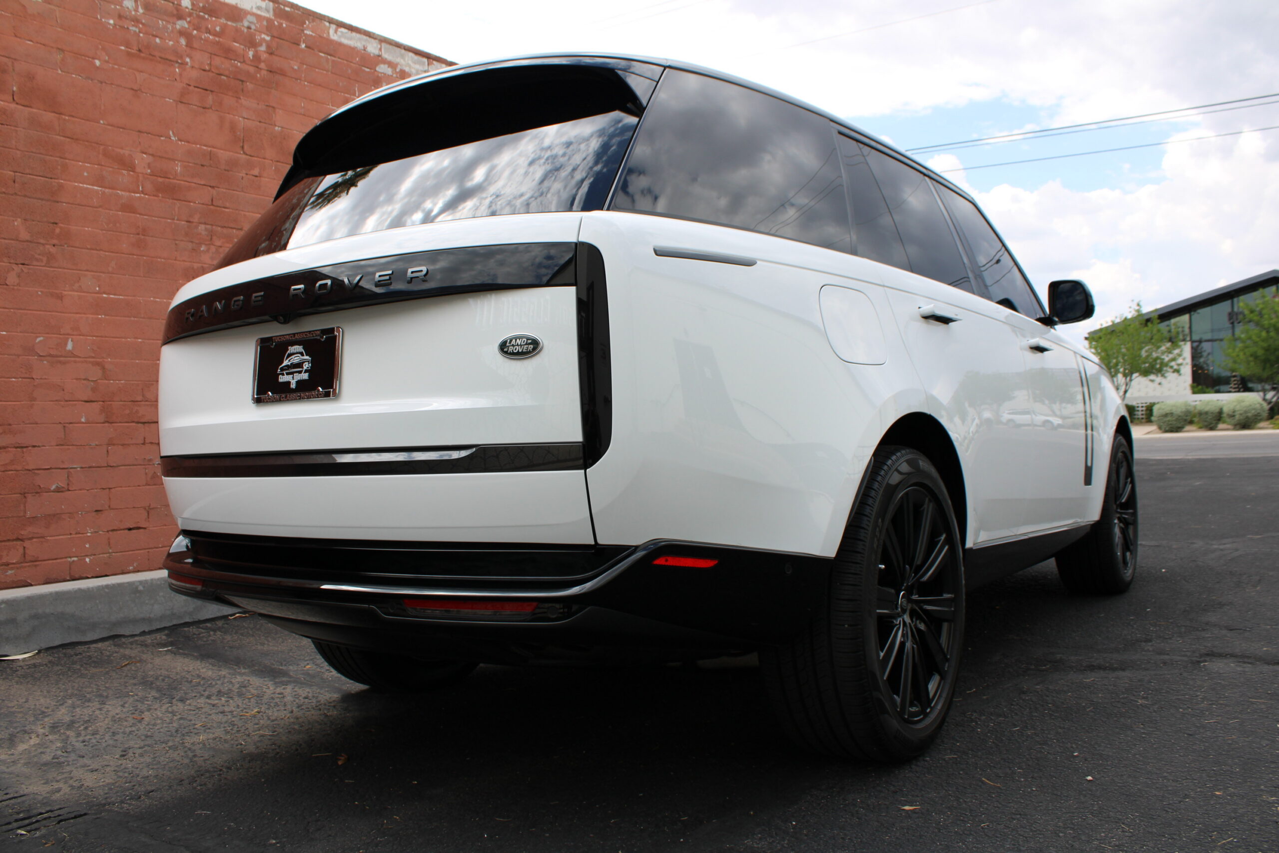2023 Land Rover Range Rover P530 SE