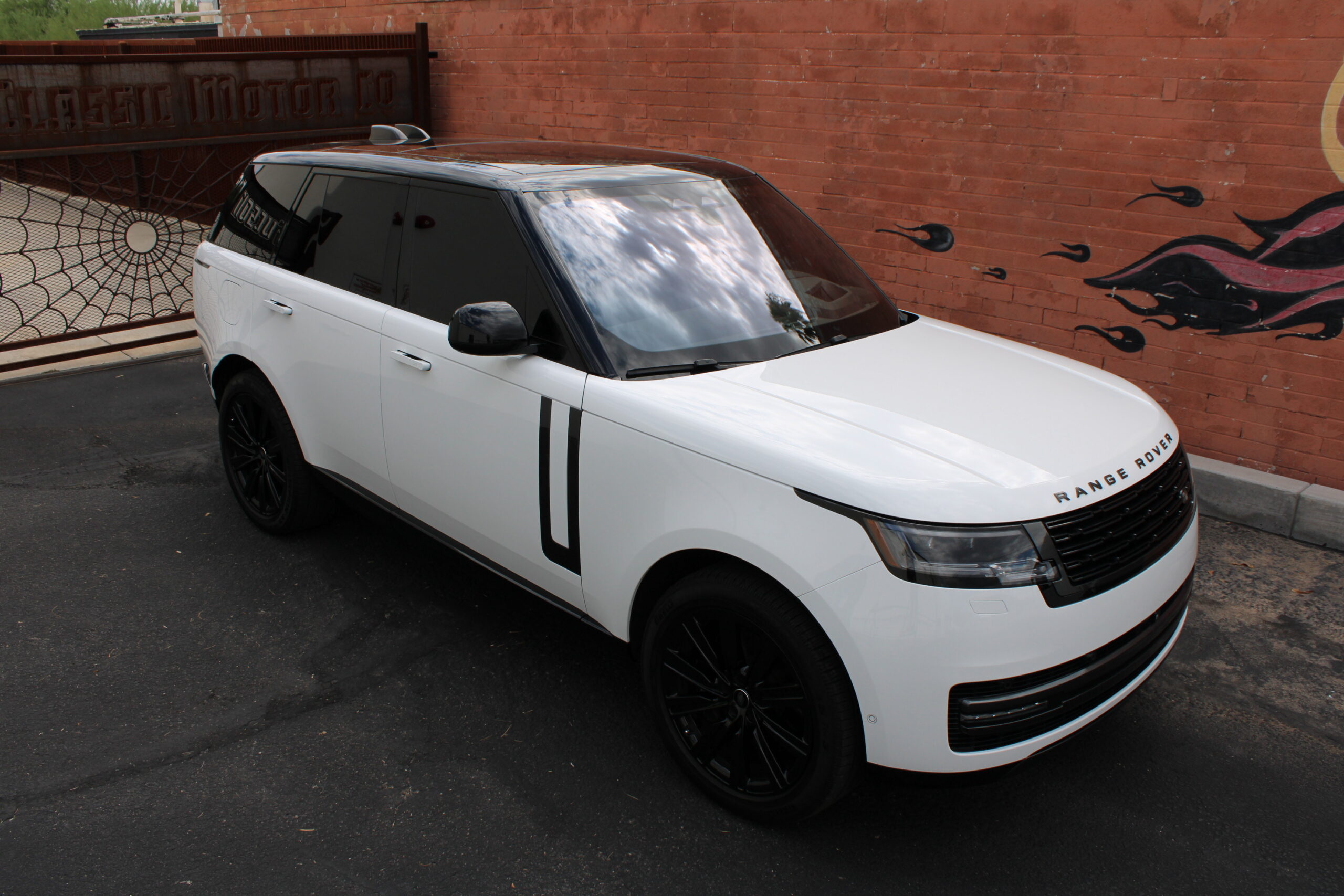 2023 Land Rover Range Rover P530 SE