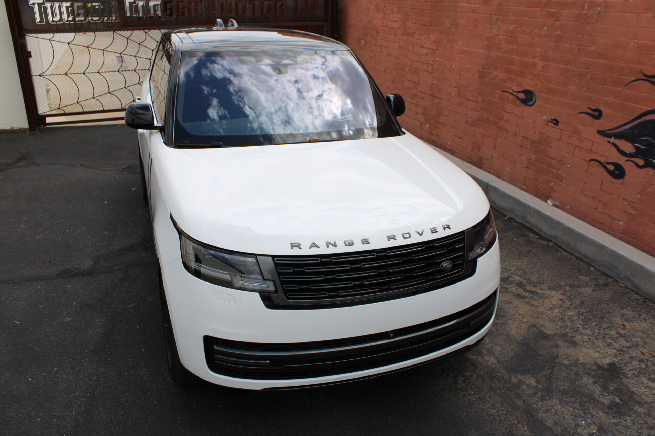 2023 Land Rover Range Rover P530 SE