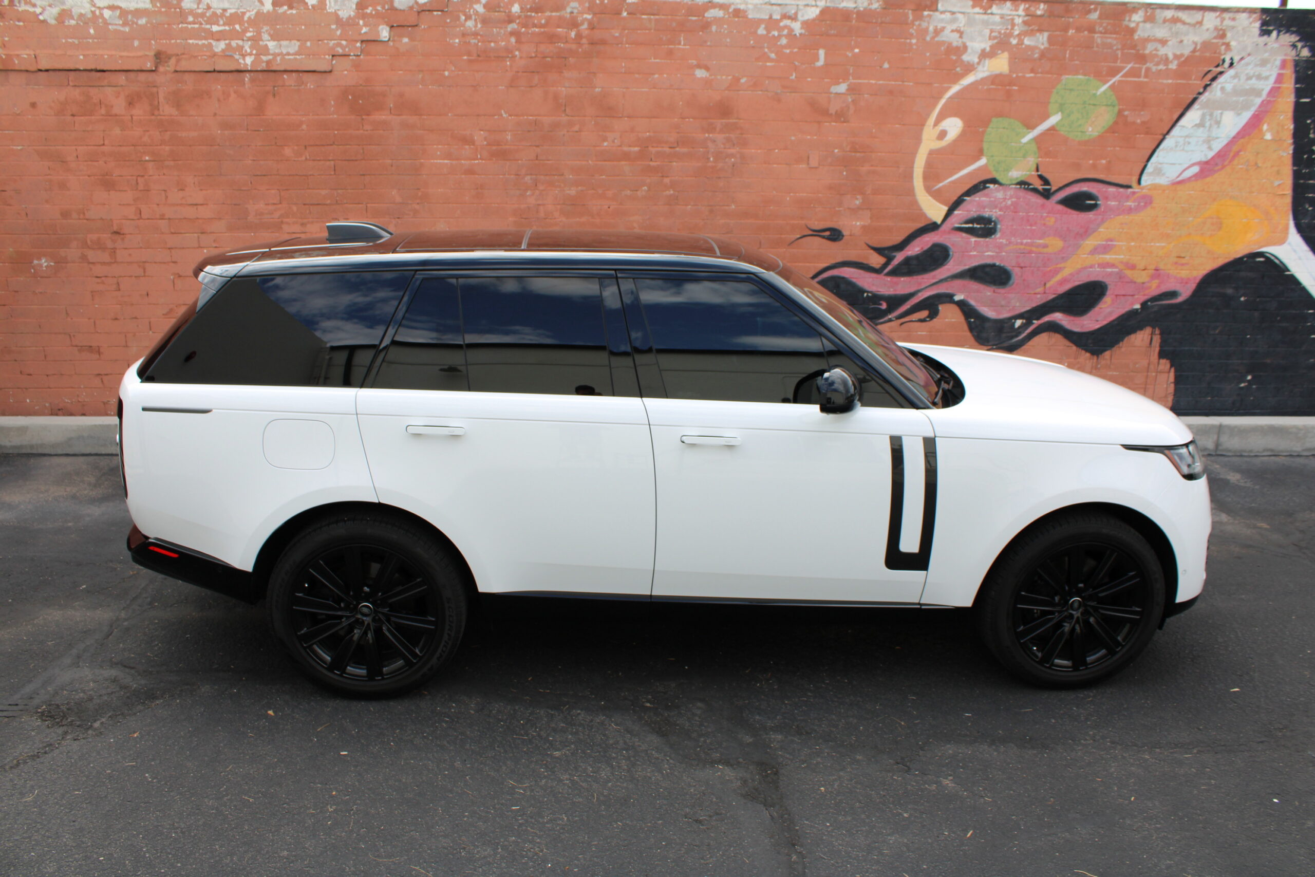 2023 Land Rover Range Rover P530 SE