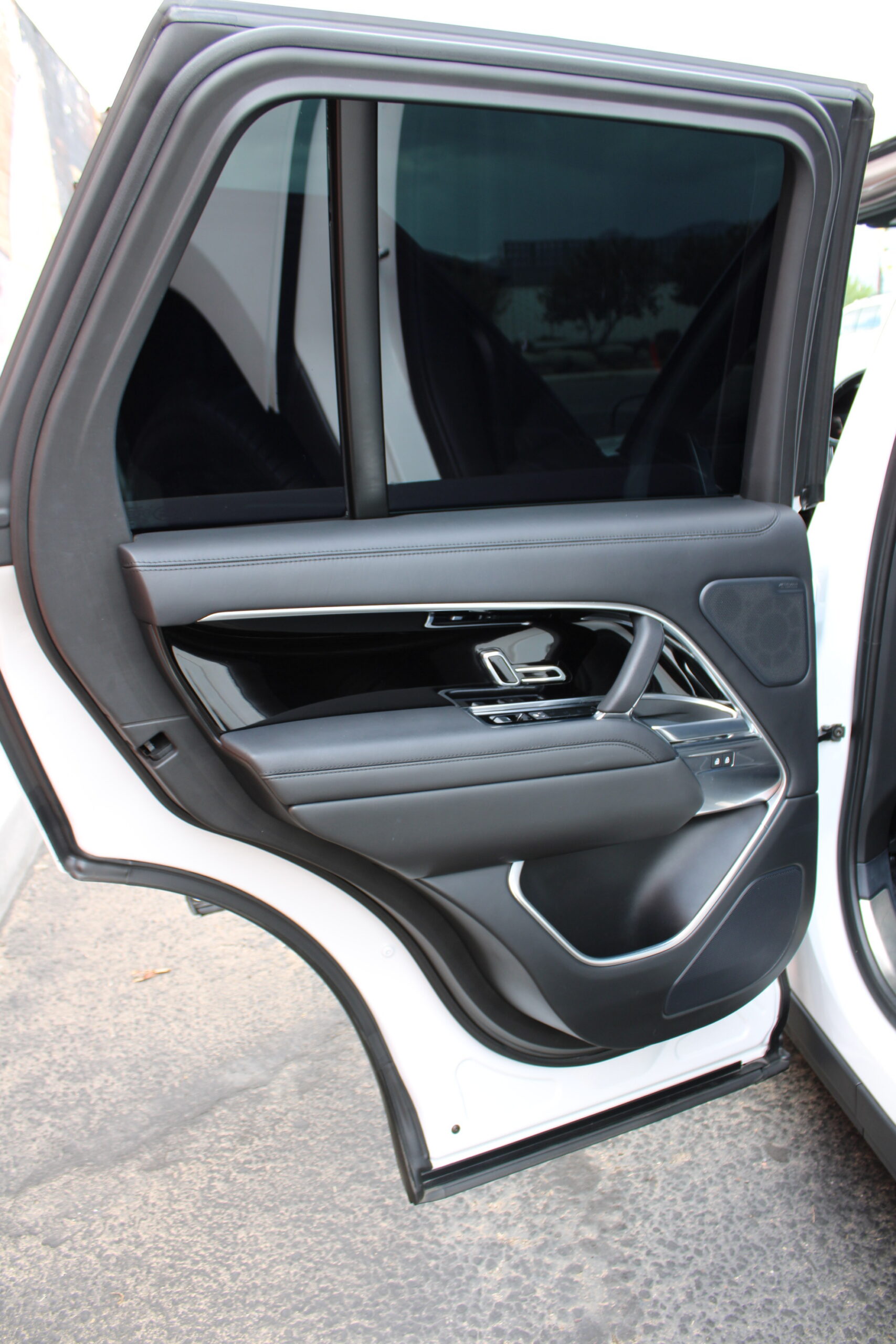 2023 Land Rover Range Rover P530 SE