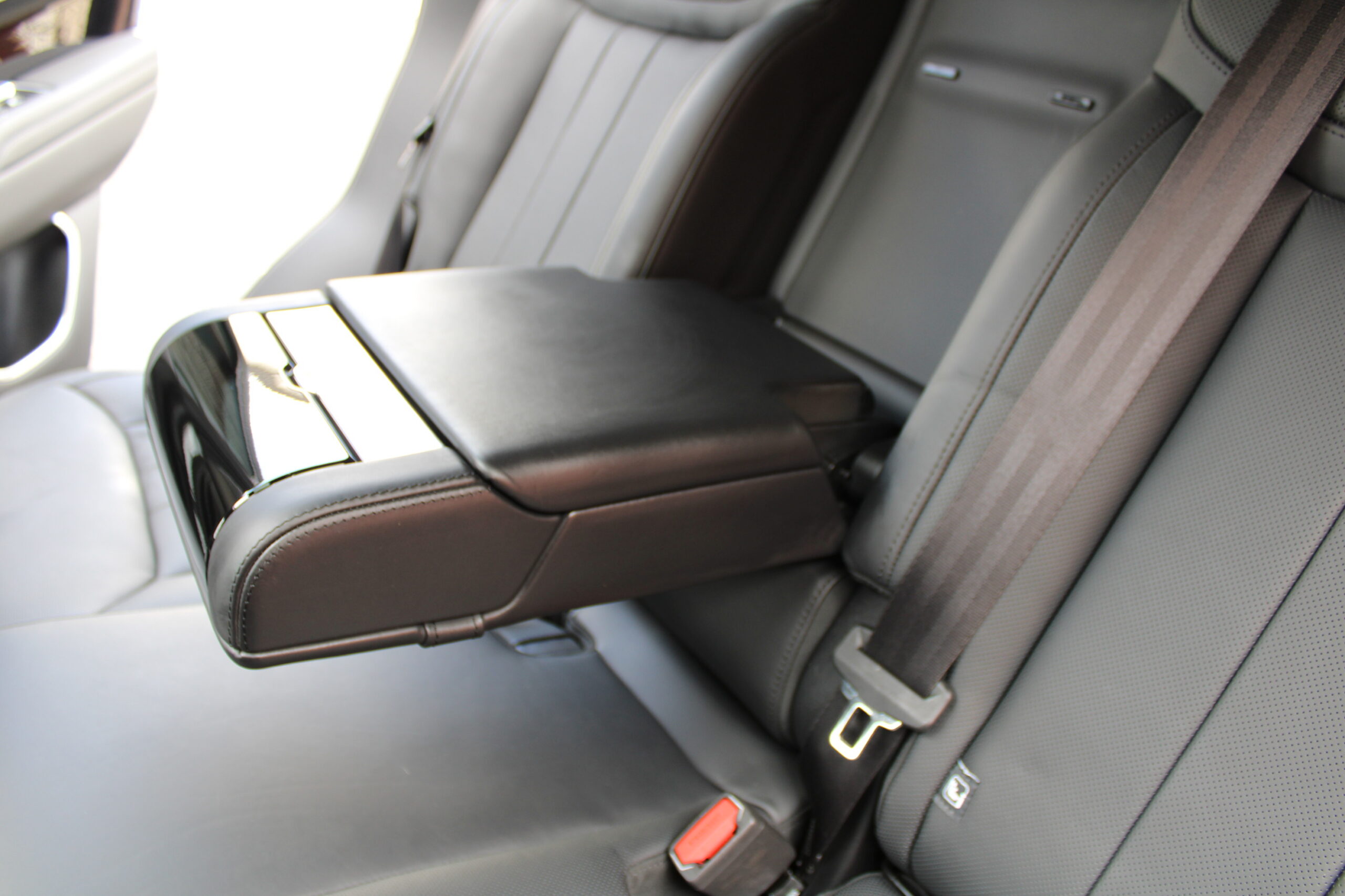 2023 Land Rover Range Rover P530 SE