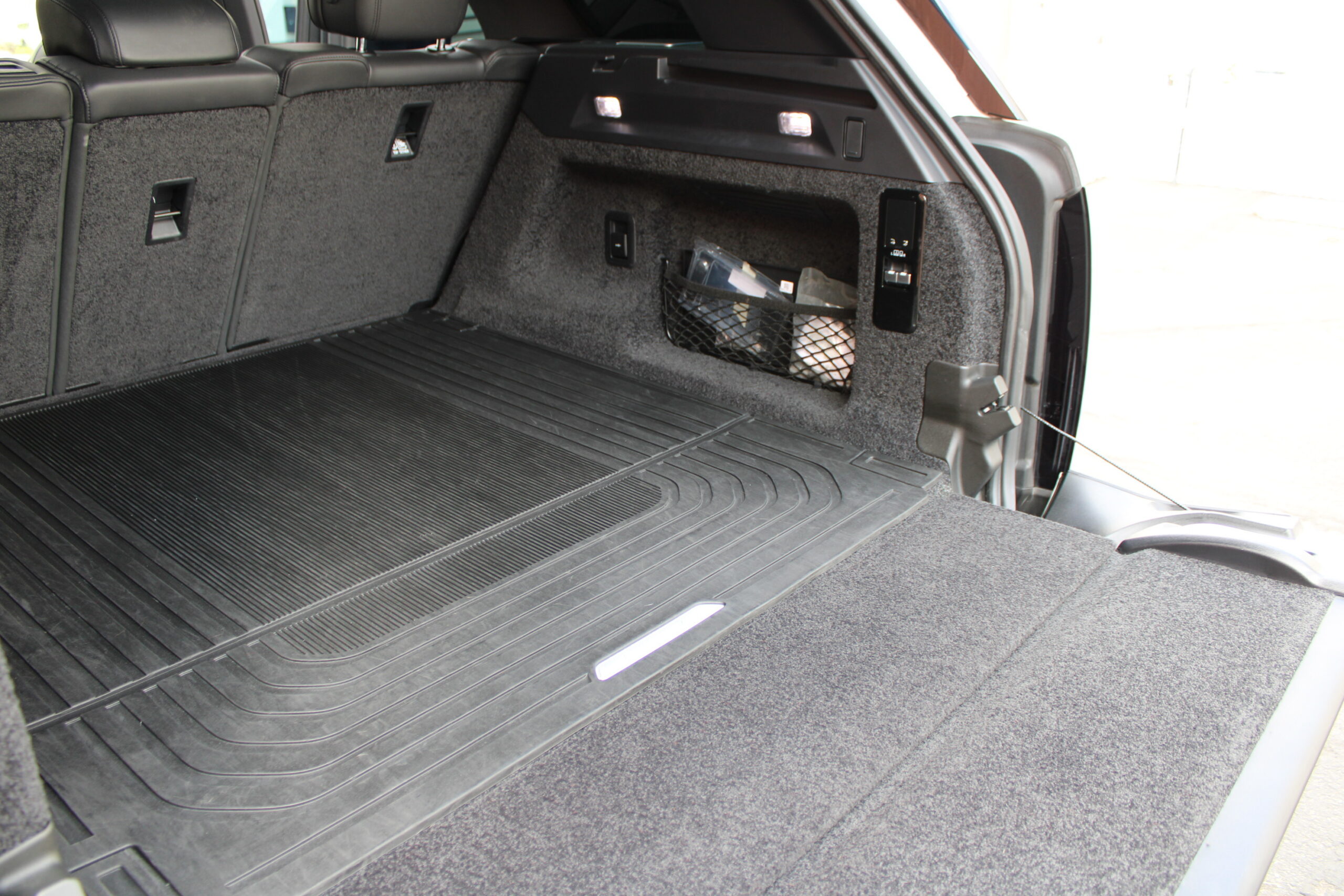 2023 Land Rover Range Rover P530 SE