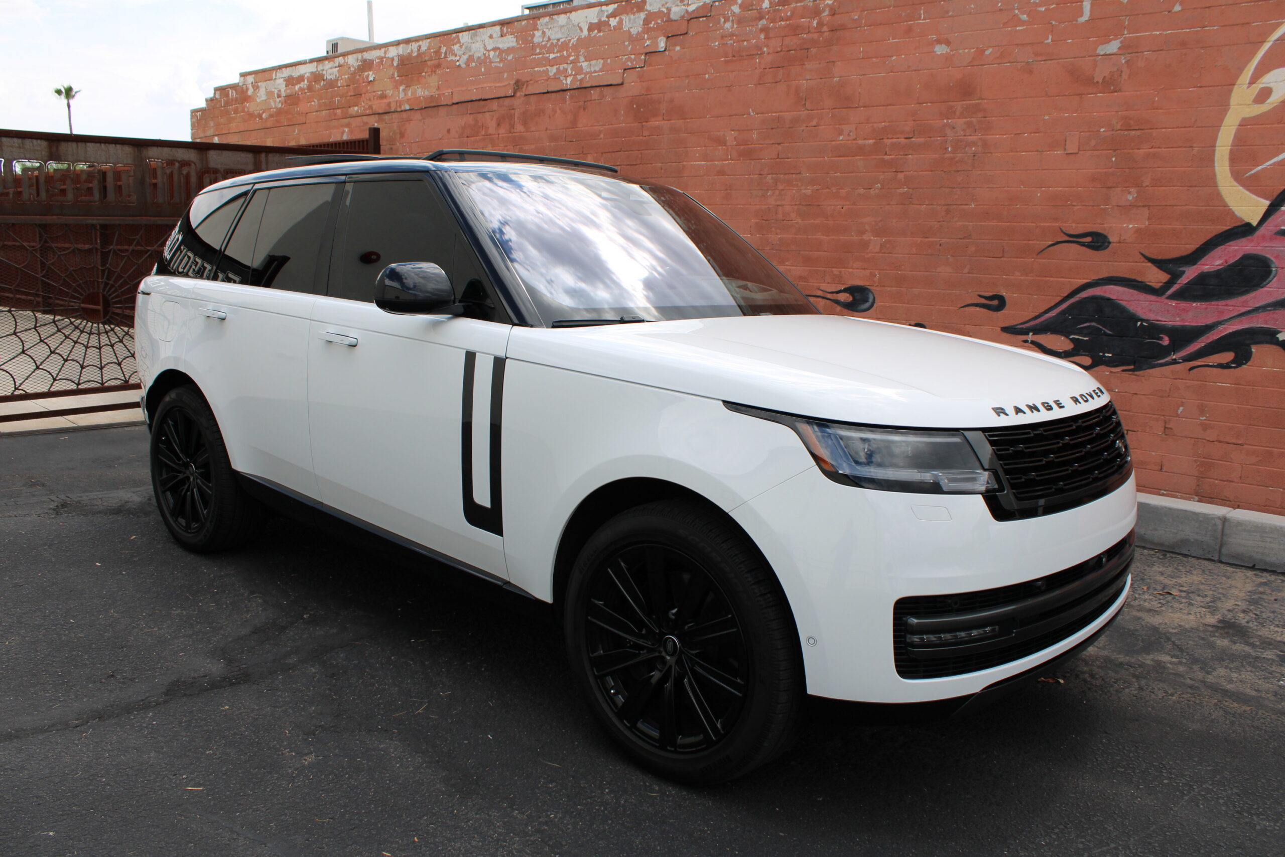 2023 Land Rover Range Rover P530 SE