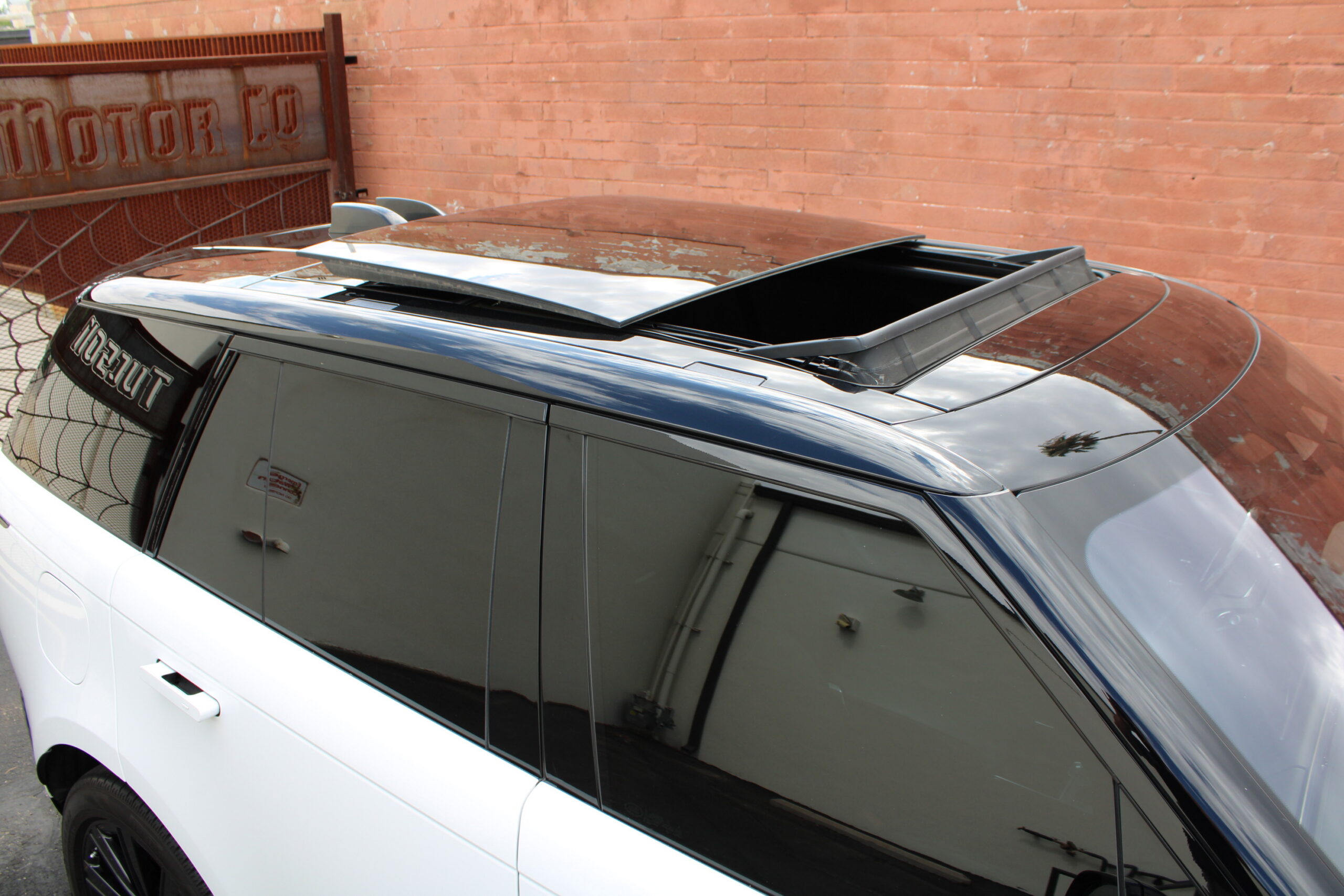 2023 Land Rover Range Rover P530 SE