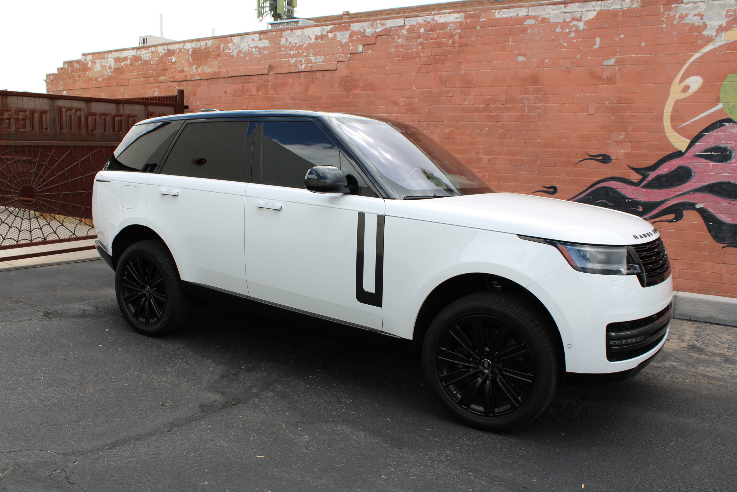 2023 Land Rover Range Rover P530 SE