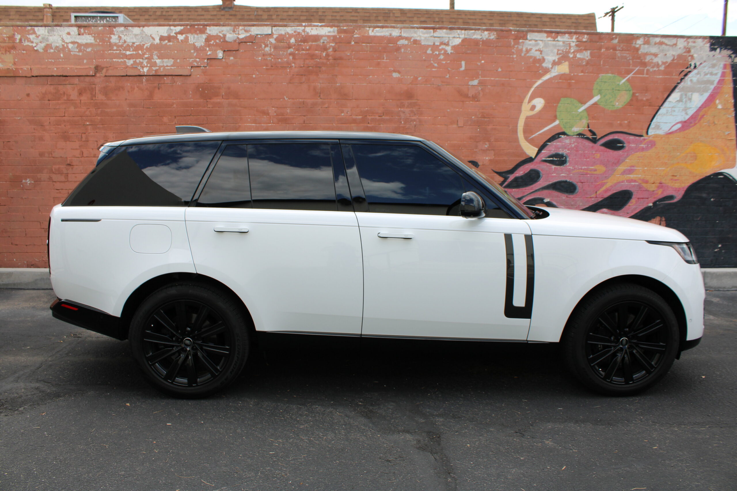 2023 Land Rover Range Rover P530 SE