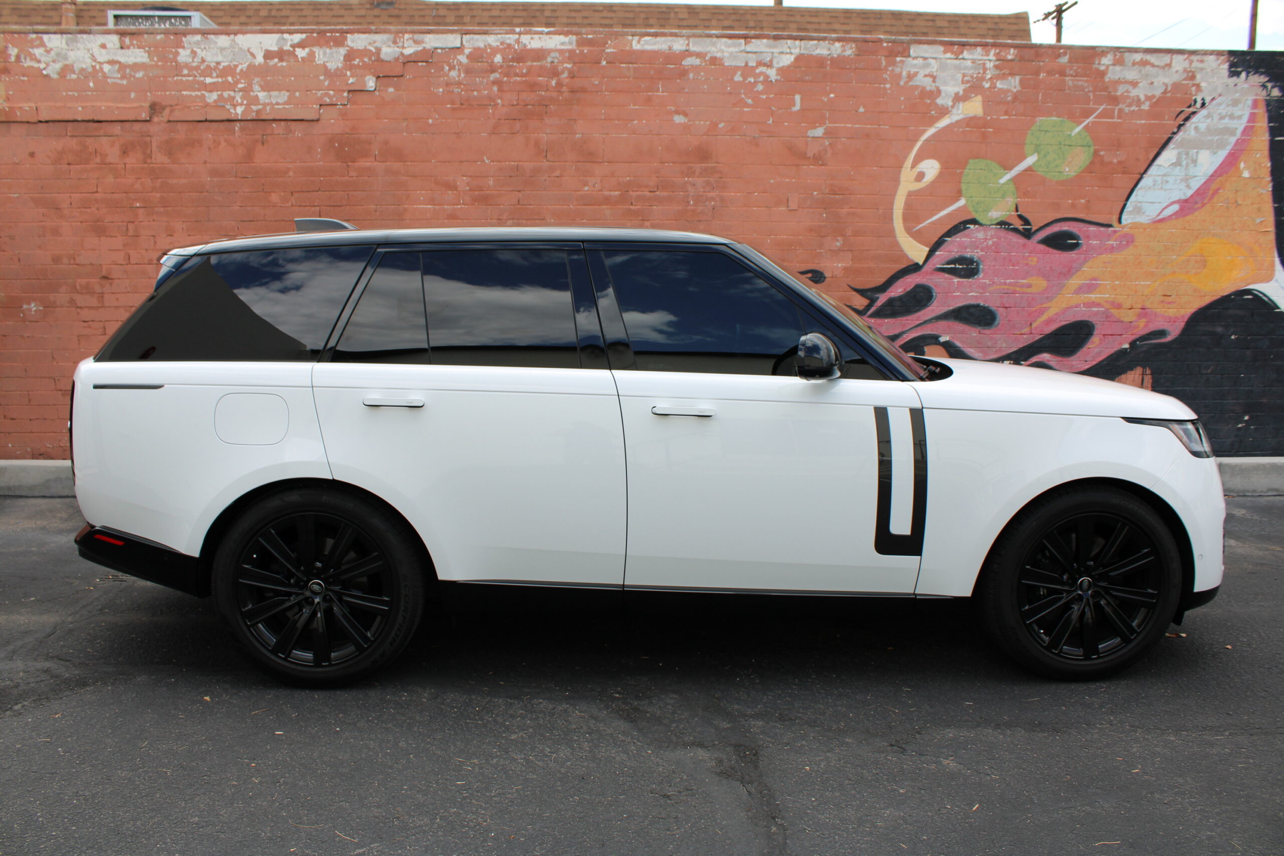 2023 Land Rover Range Rover P530 SE