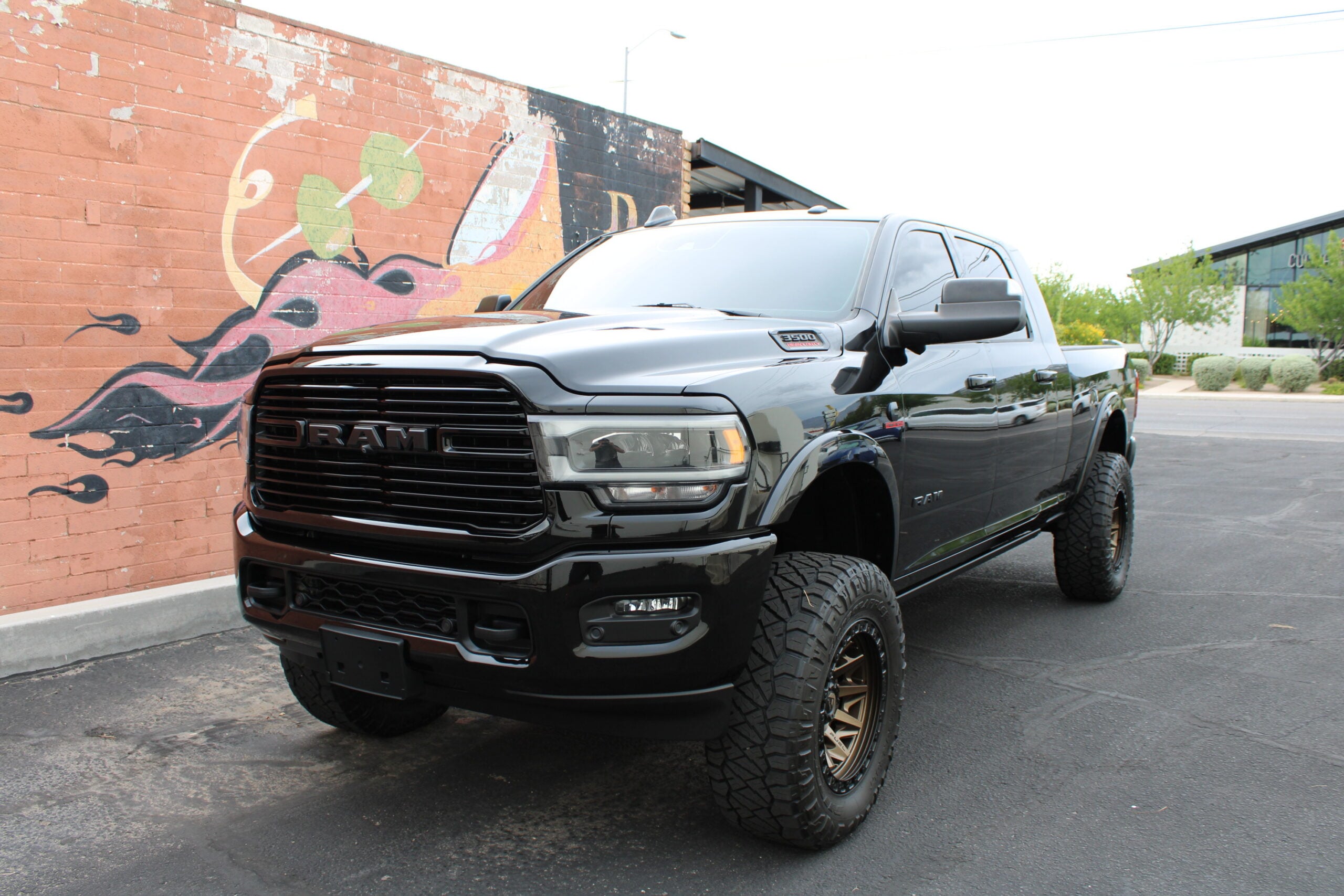 2020 Ram 3500 MEGACAB  HO Diesel Aisin 5″ Lift 42k miles