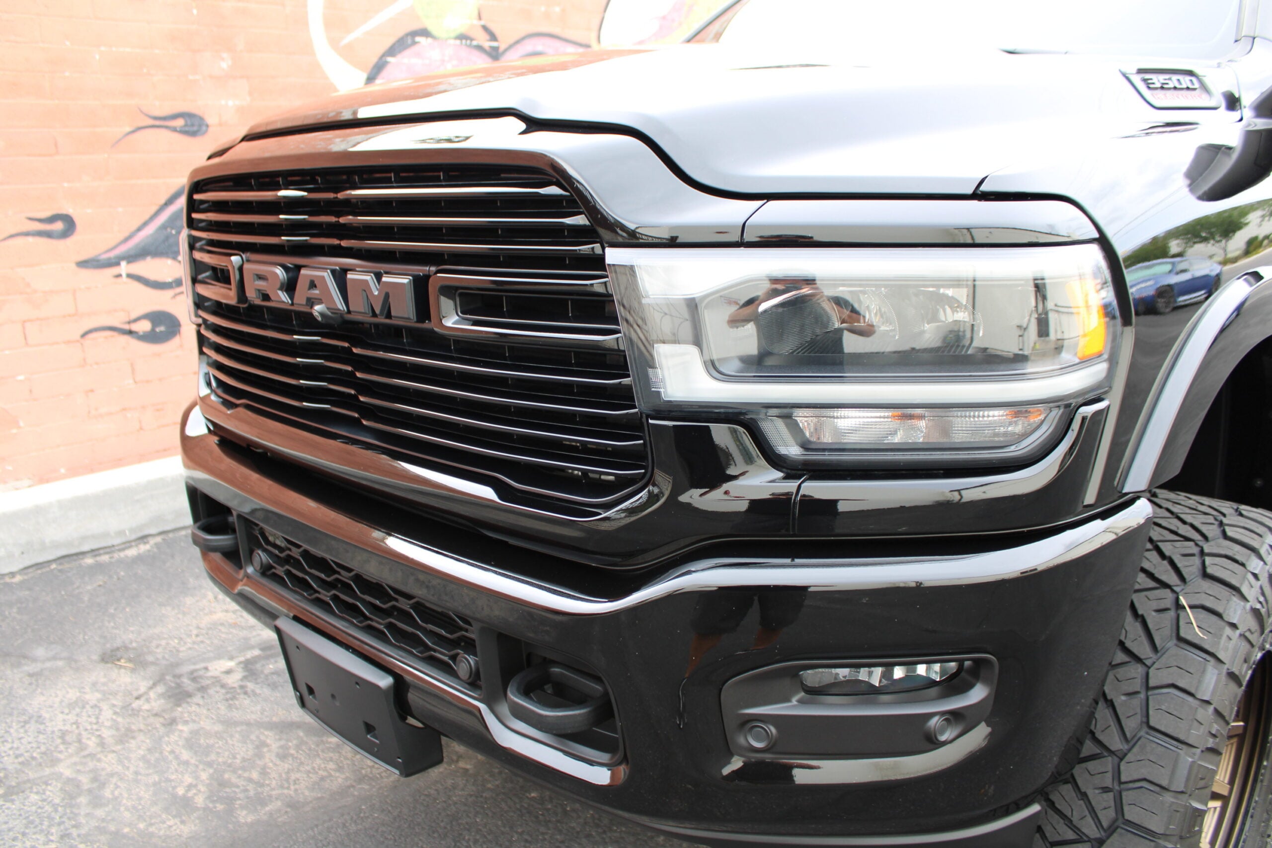 2020 Ram 3500 MEGACAB  HO Diesel Aisin 5″ Lift 42k miles