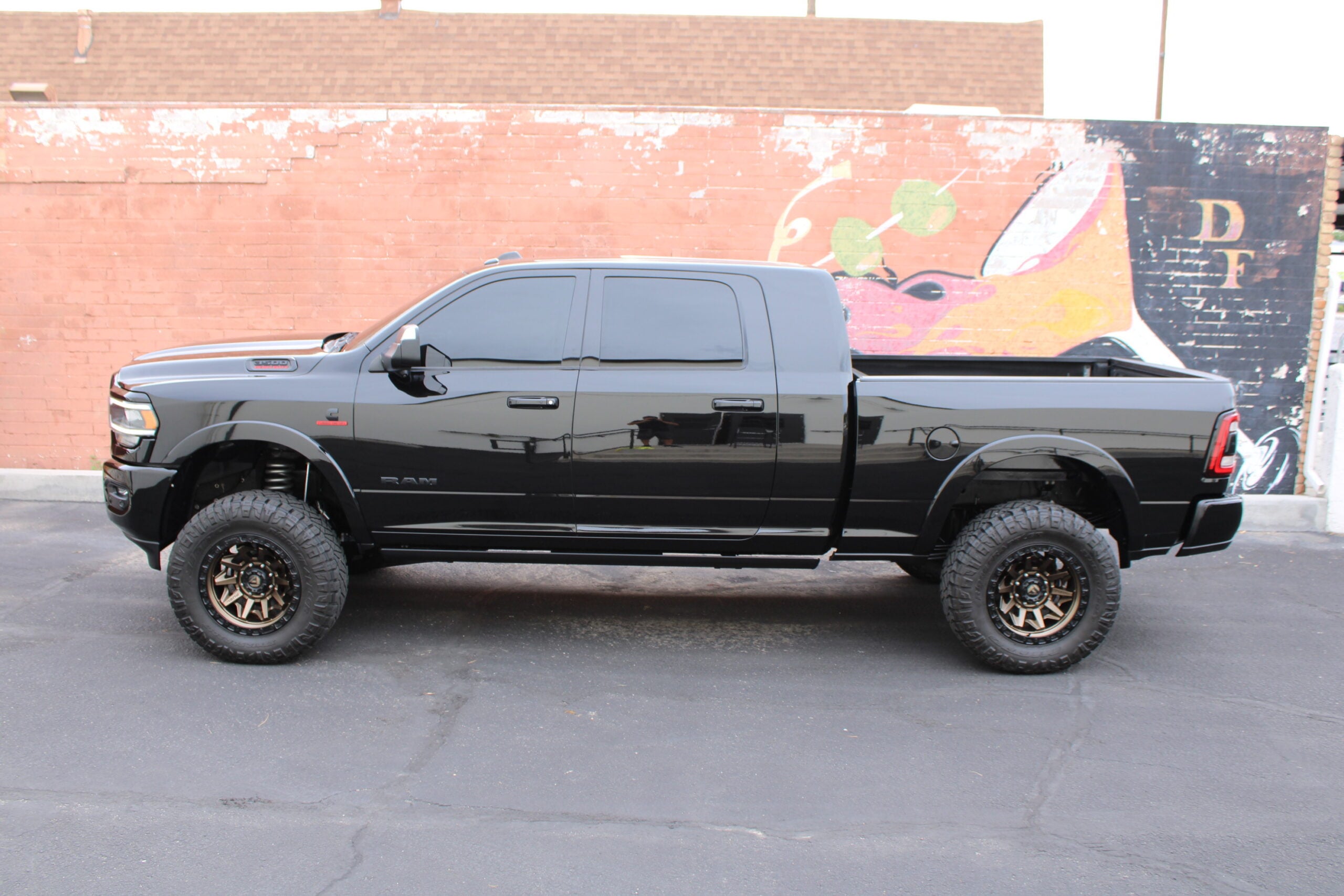 2020 Ram 3500 MEGACAB  HO Diesel Aisin 5″ Lift 42k miles