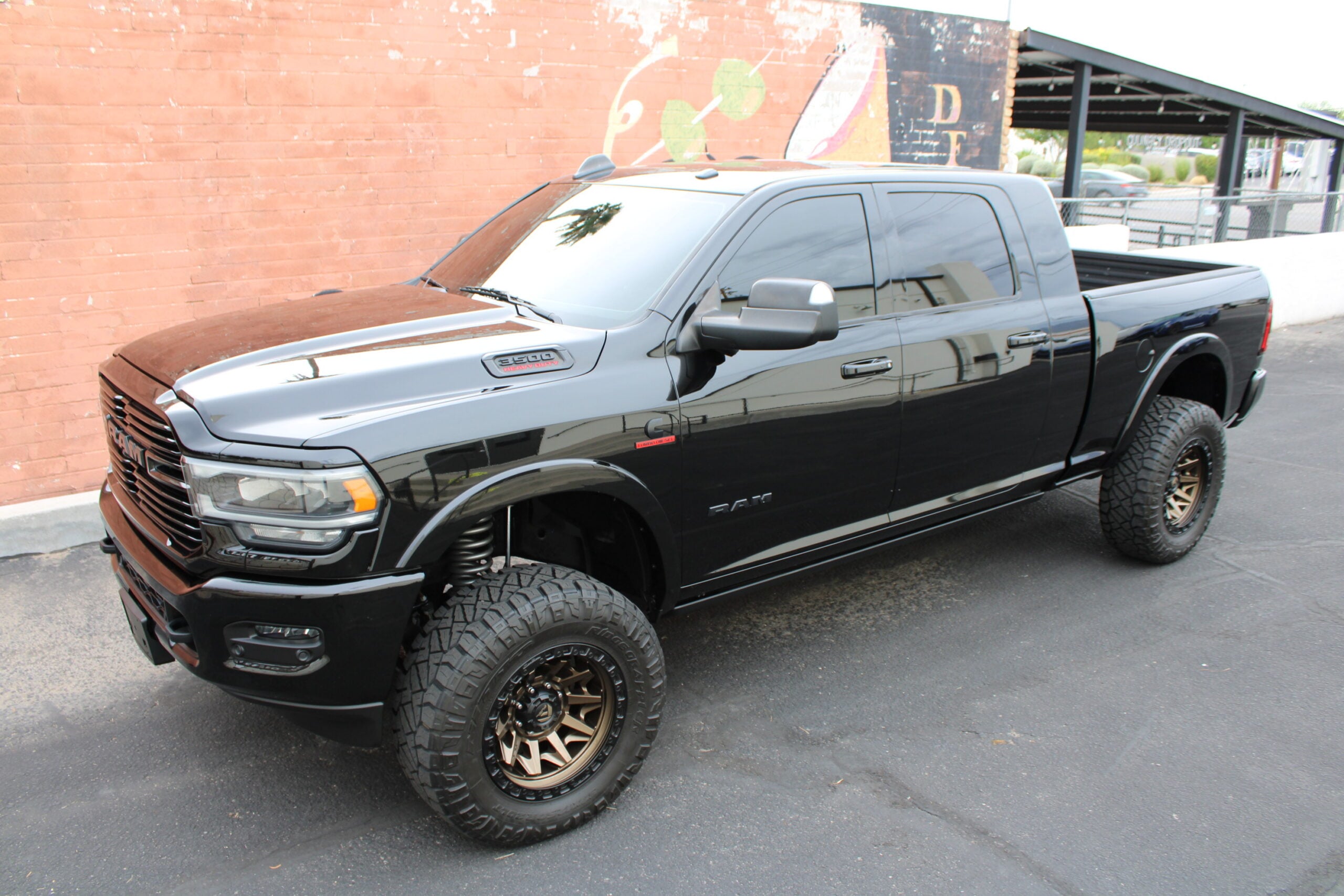 2020 Ram 3500 MEGACAB  HO Diesel Aisin 5″ Lift 42k miles