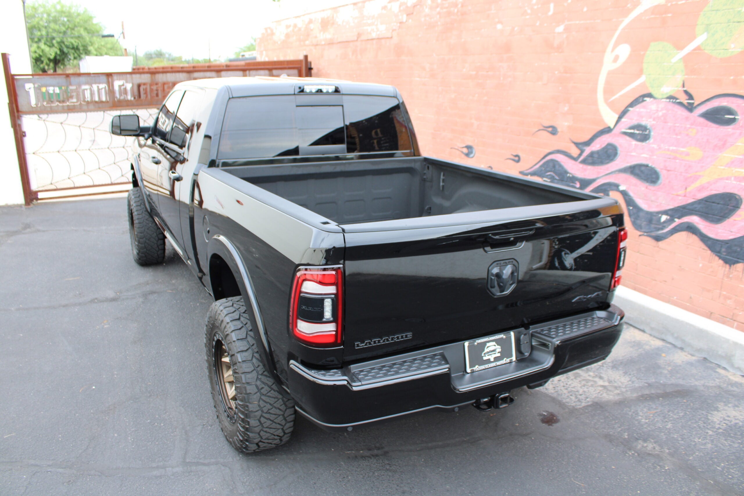 2020 Ram 3500 MEGACAB  HO Diesel Aisin 5″ Lift 42k miles