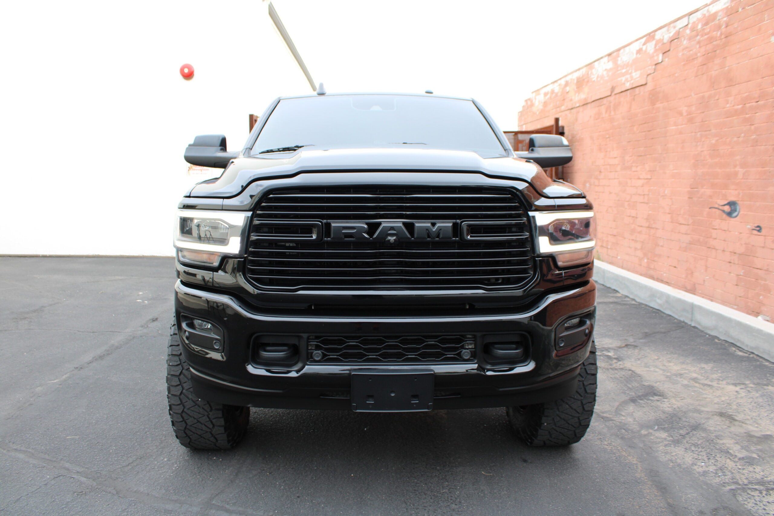2020 Ram 3500 MEGACAB  HO Diesel Aisin 5″ Lift 42k miles