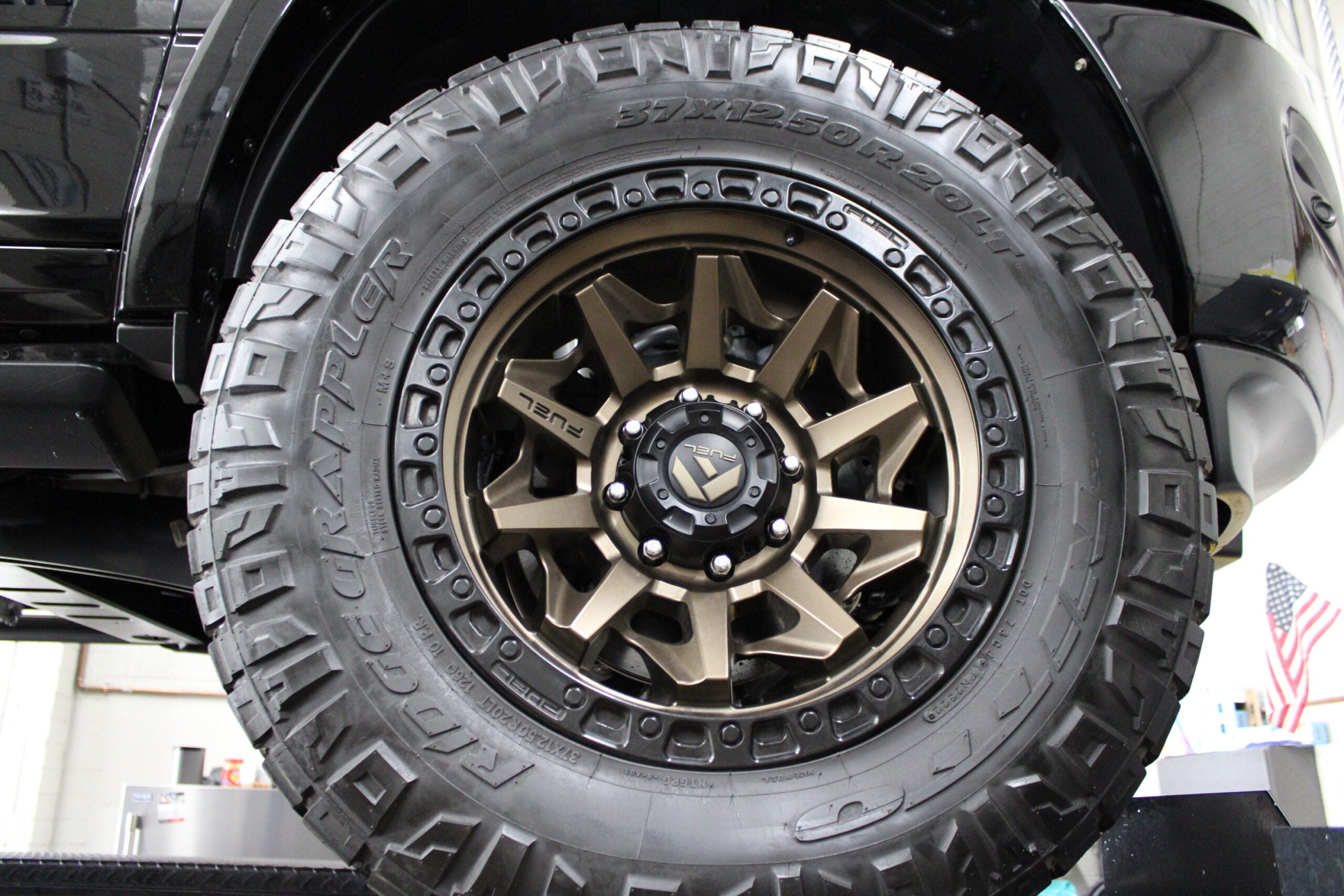 2020 Ram 3500 MEGACAB  HO Diesel Aisin 5″ Lift 42k miles