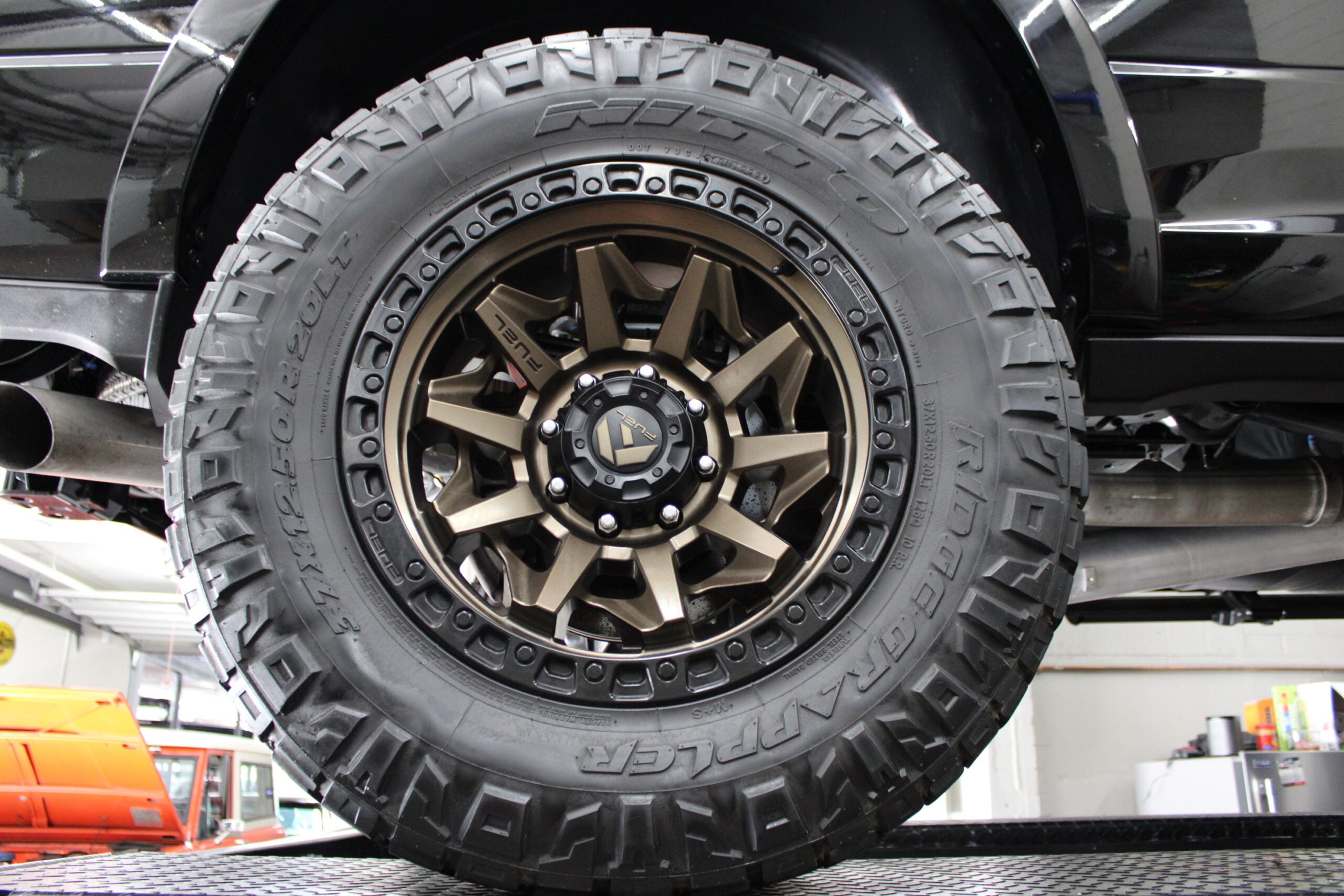 2020 Ram 3500 MEGACAB  HO Diesel Aisin 5″ Lift 42k miles