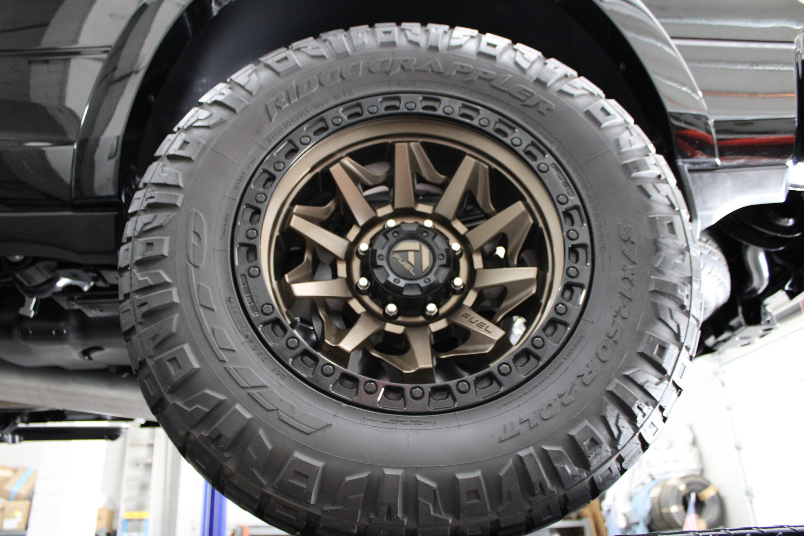 2020 Ram 3500 MEGACAB  HO Diesel Aisin 5″ Lift 42k miles