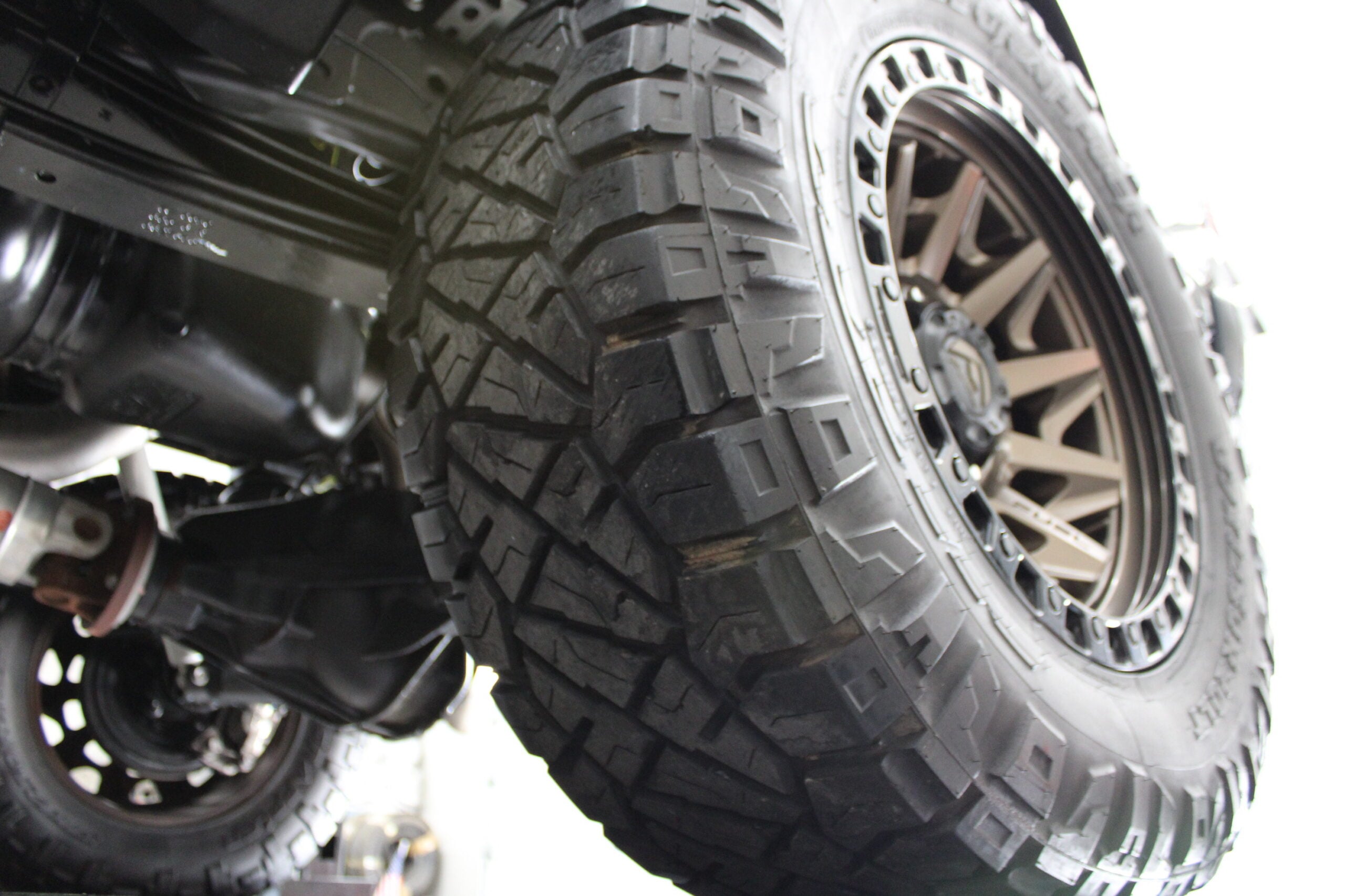 2020 Ram 3500 MEGACAB  HO Diesel Aisin 5″ Lift 42k miles